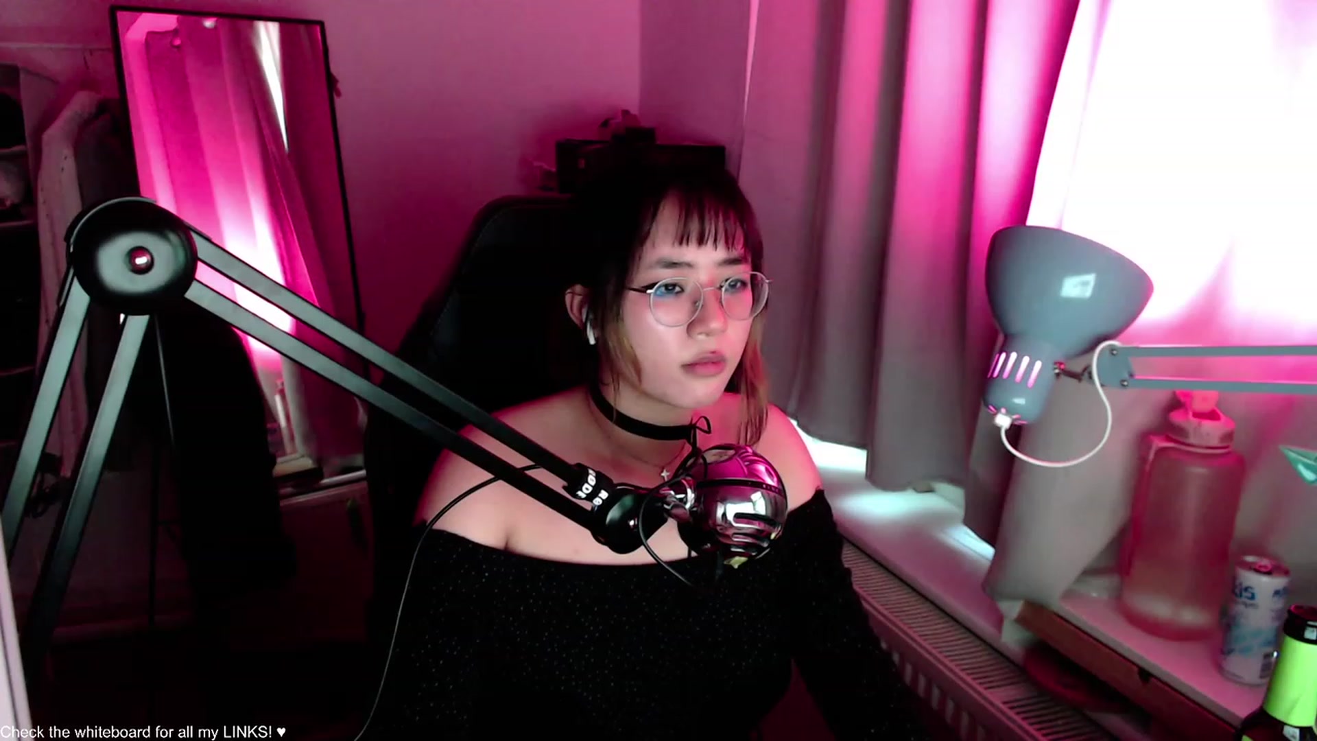 Gallery image thumbnail from Kuromin's myfreecams stream on, 07/23/2023, 19:56 image 14 of 20