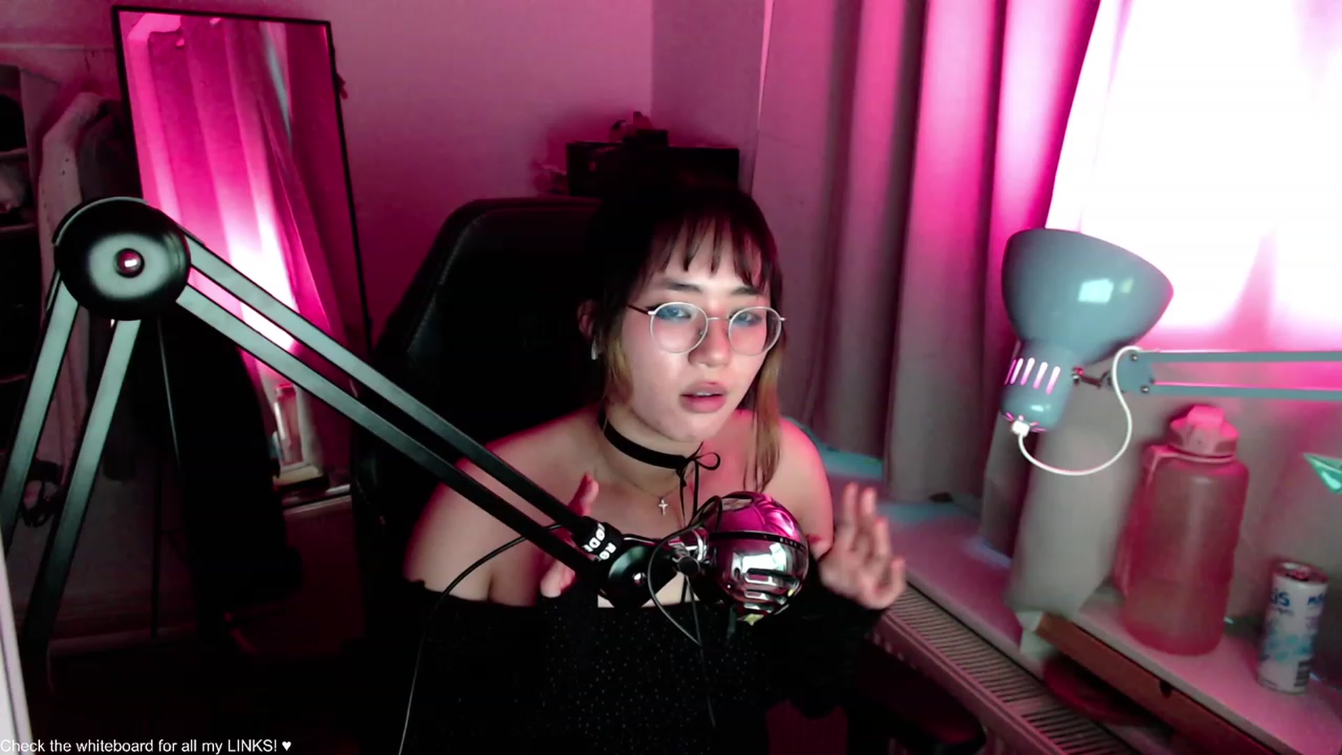 Gallery image thumbnail from Kuromin's myfreecams stream on, 07/23/2023, 19:56 image 19 of 20