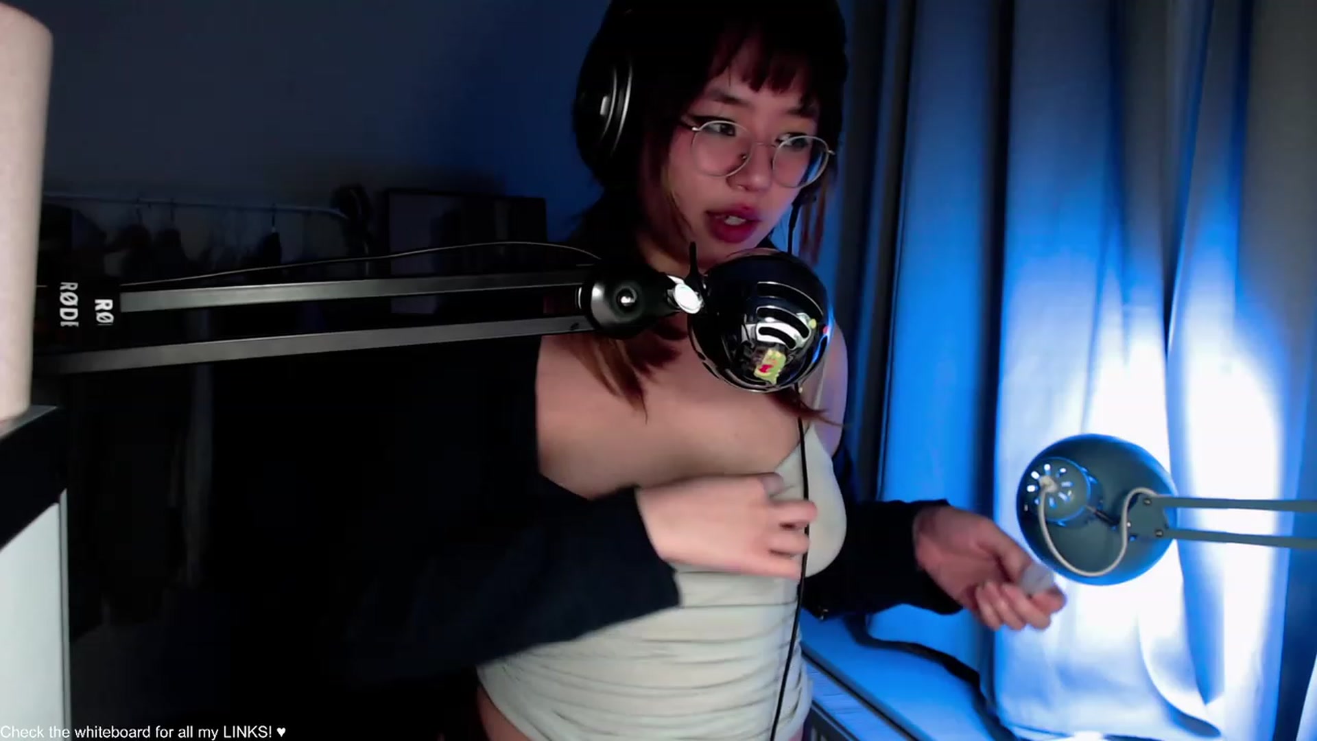 Gallery image thumbnail from Kuromin's myfreecams stream on, 07/29/2023, 21:42 image 4 of 20