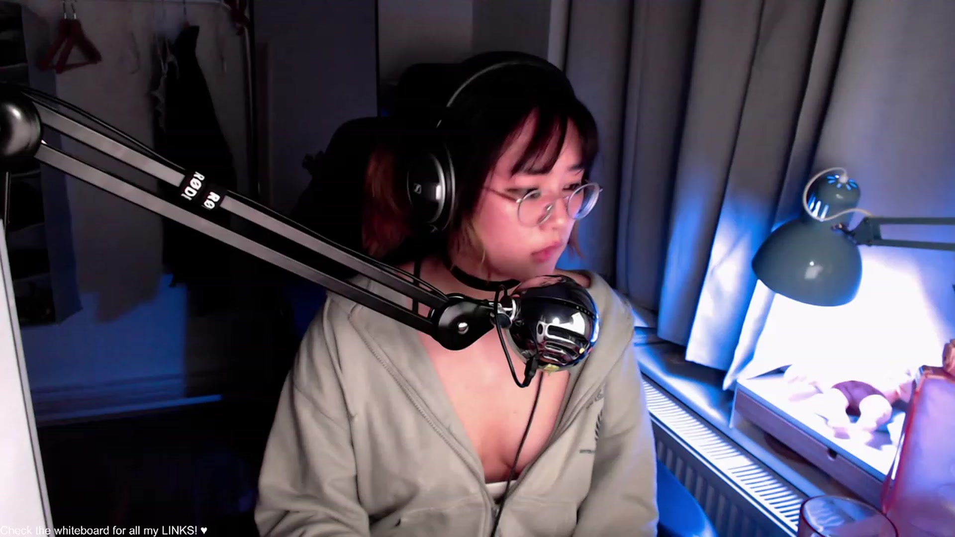 Gallery image thumbnail from Kuromin's myfreecams stream on, 08/03/2023, 02:41 image 6 of 20