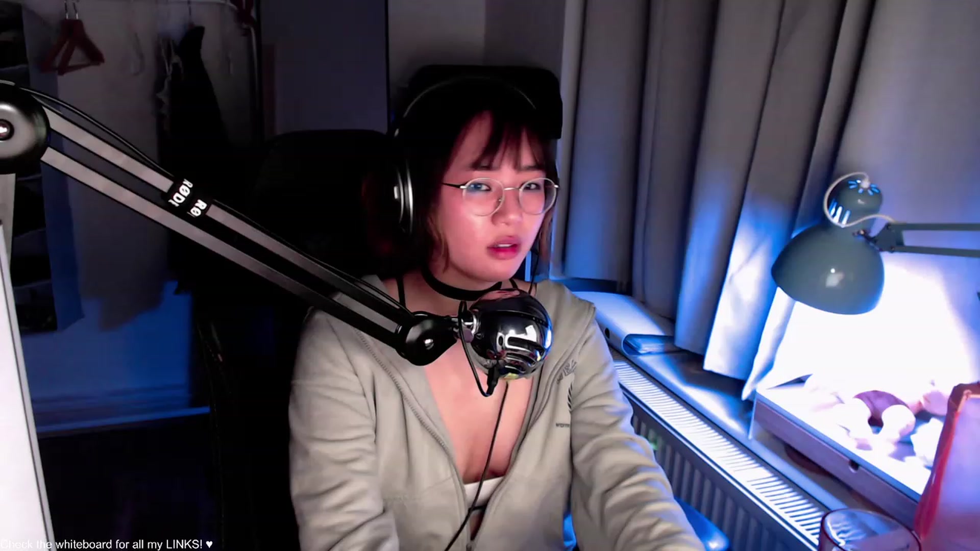 Gallery image thumbnail from Kuromin's myfreecams stream on, 08/03/2023, 02:41 image 4 of 20