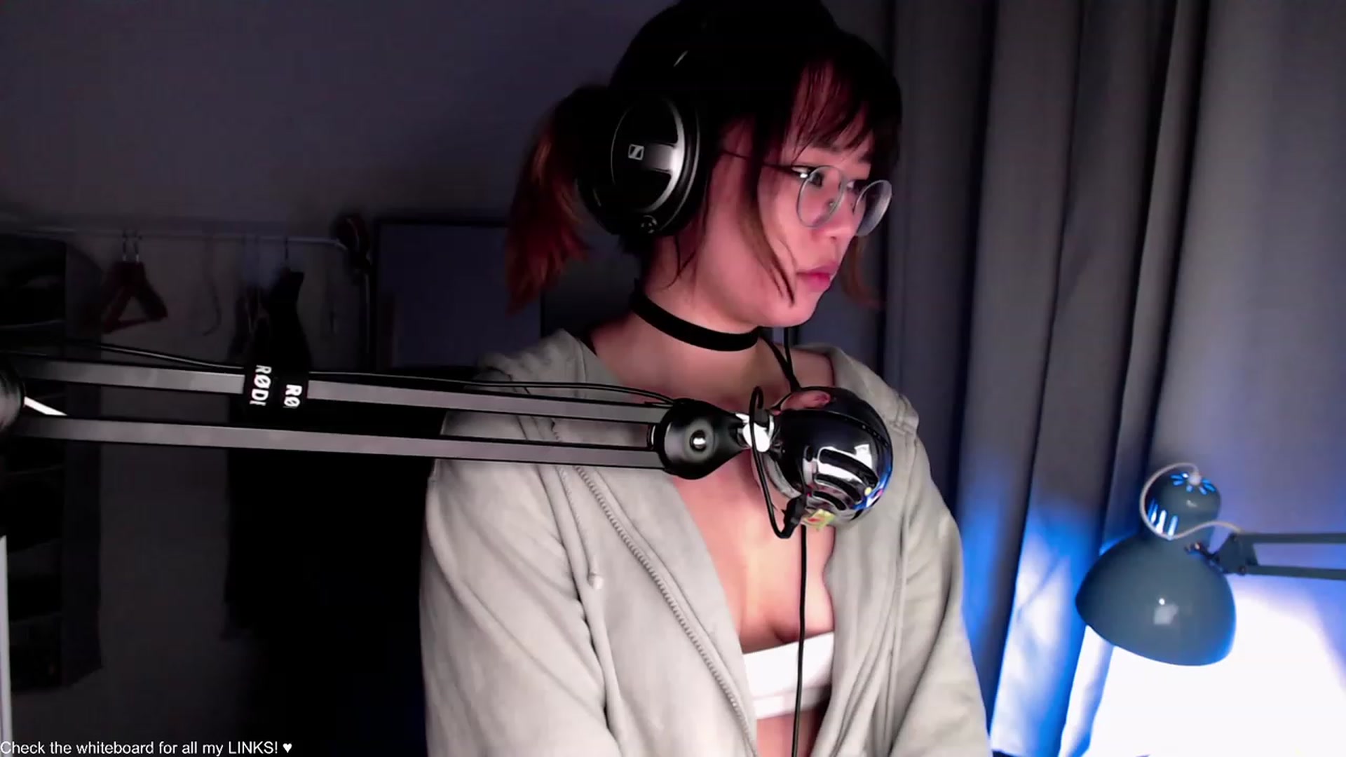 Gallery image thumbnail from Kuromin's myfreecams stream on, 08/03/2023, 02:41 image 9 of 20