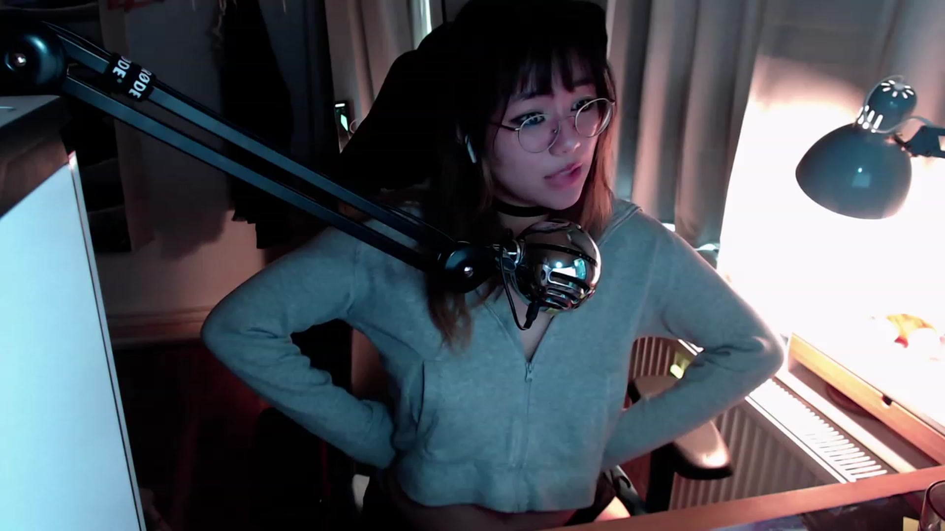 Gallery image thumbnail from Kuromin's myfreecams stream on, 08/03/2023, 15:41 image 2 of 20