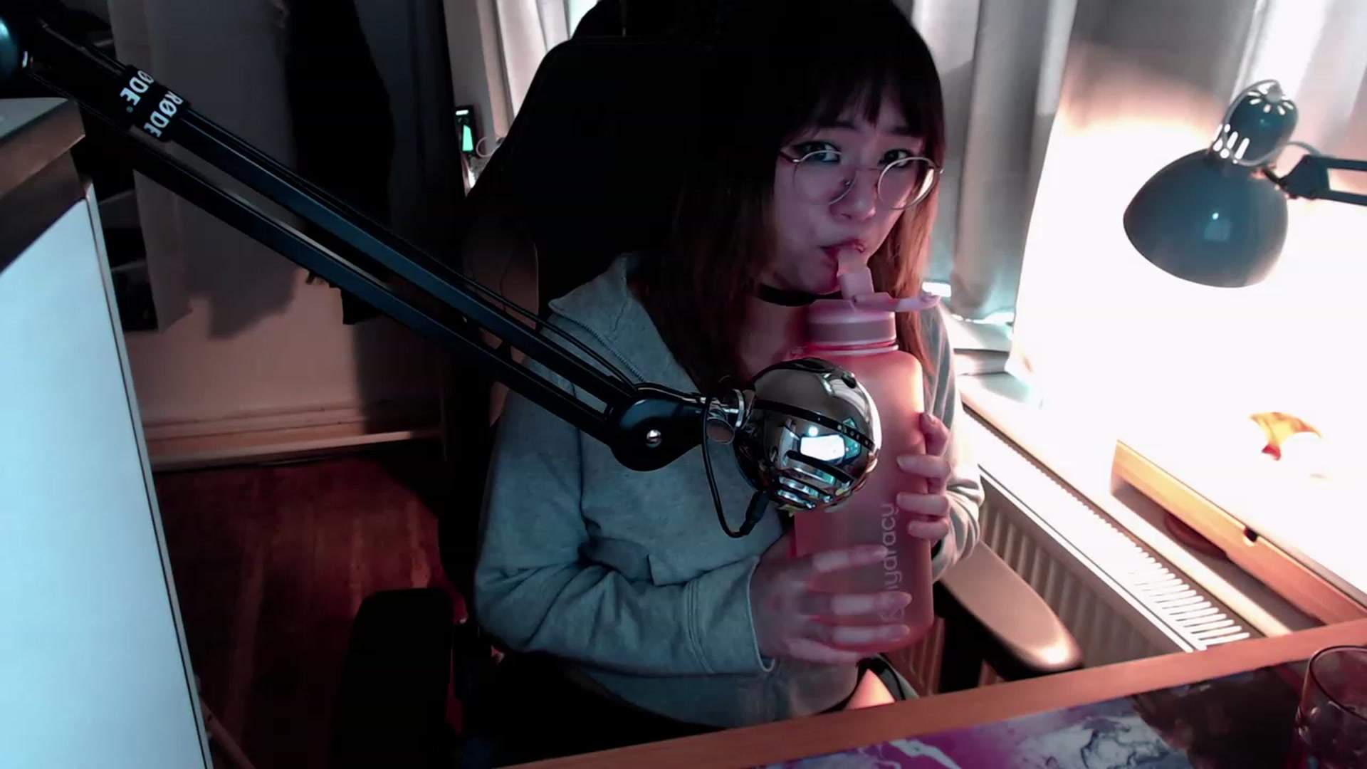 Gallery image thumbnail from Kuromin's myfreecams stream on, 08/03/2023, 15:41 image 14 of 20