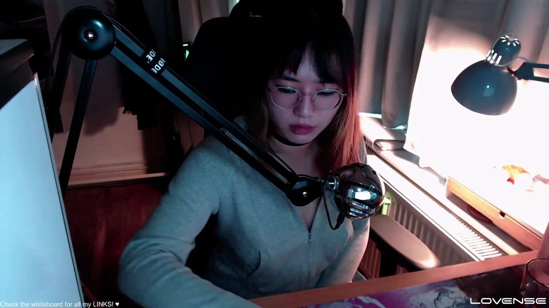 Gallery image thumbnail from Kuromin's myfreecams stream on, 08/03/2023, 15:41 image 15 of 20