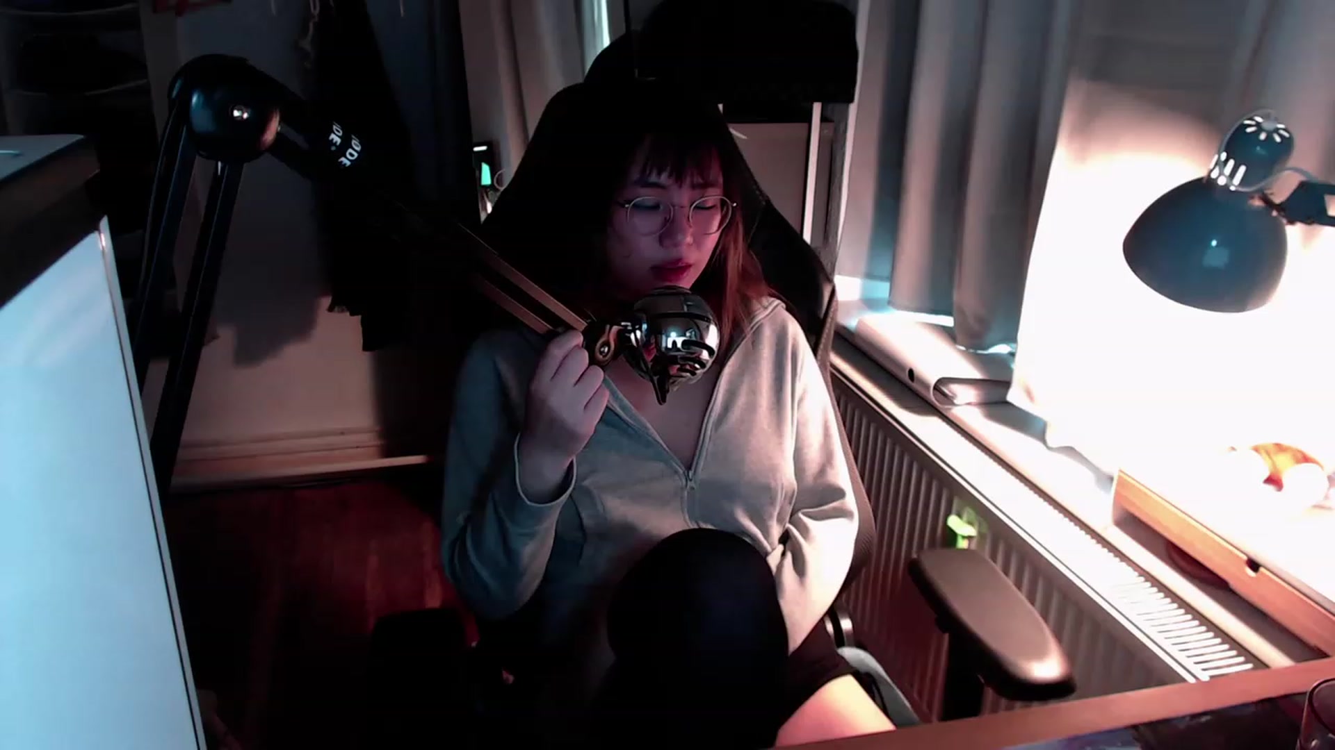 Gallery image thumbnail from Kuromin's myfreecams stream on, 08/03/2023, 15:41 image 6 of 20