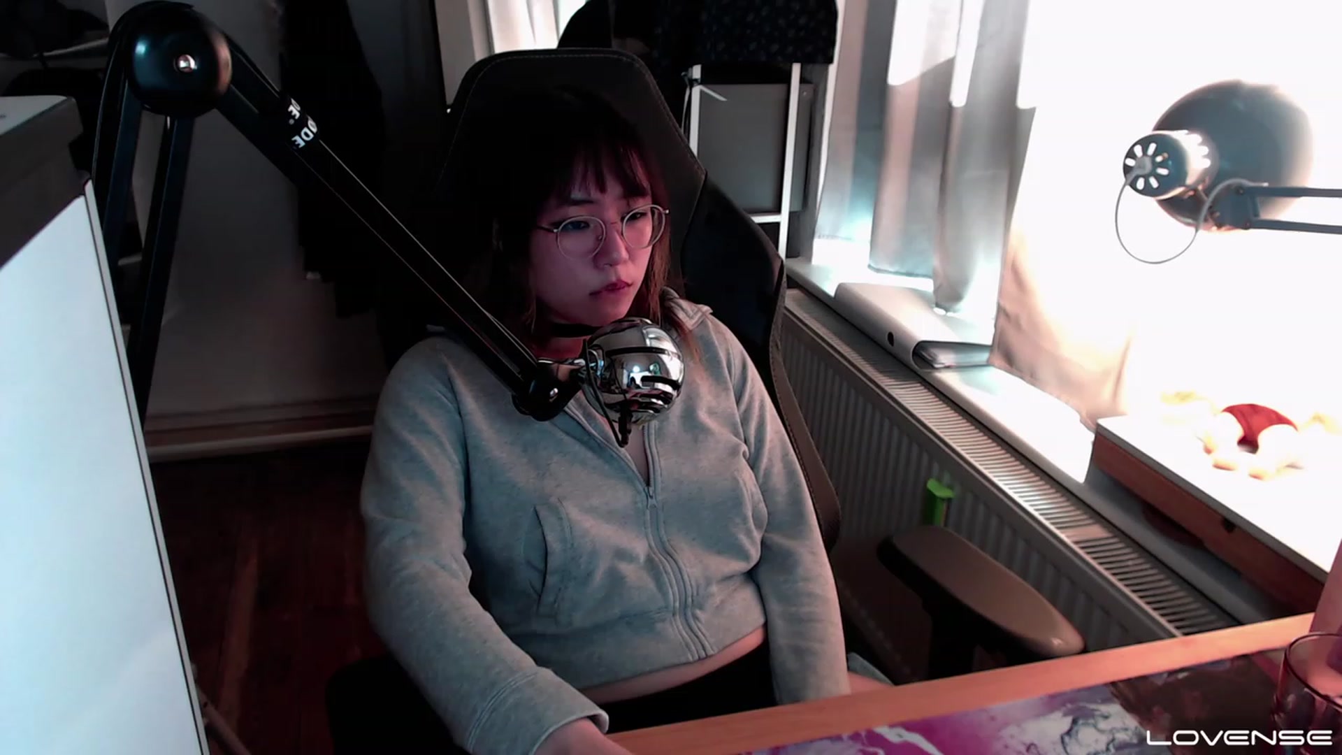 Gallery image thumbnail from Kuromin's myfreecams stream on, 08/03/2023, 15:41 image 17 of 20