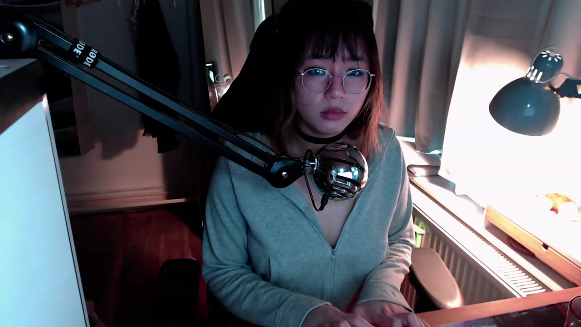 Gallery image thumbnail from Kuromin's myfreecams stream on, 08/03/2023, 15:41 image 5 of 20