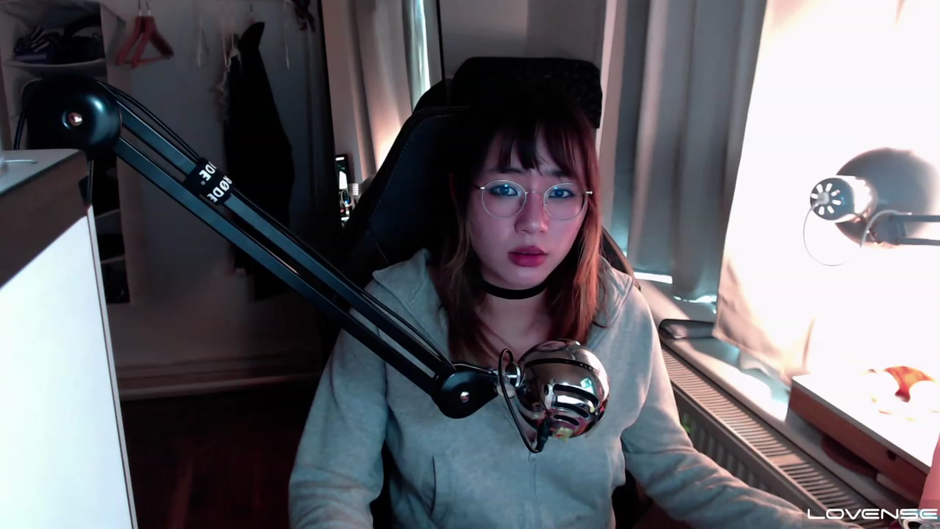 Gallery image thumbnail from Kuromin's myfreecams stream on, 08/03/2023, 16:44 image 8 of 20