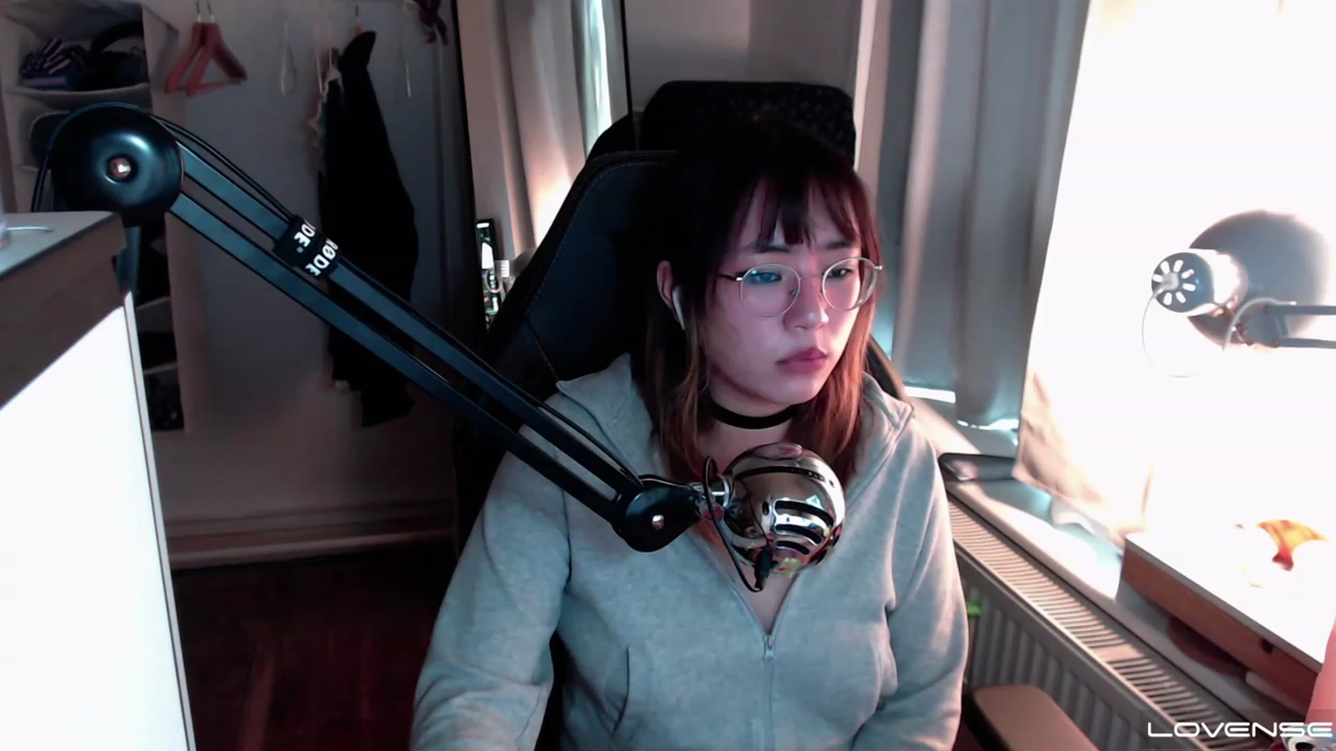 Gallery image thumbnail from Kuromin's myfreecams stream on, 08/03/2023, 16:44 image 12 of 20