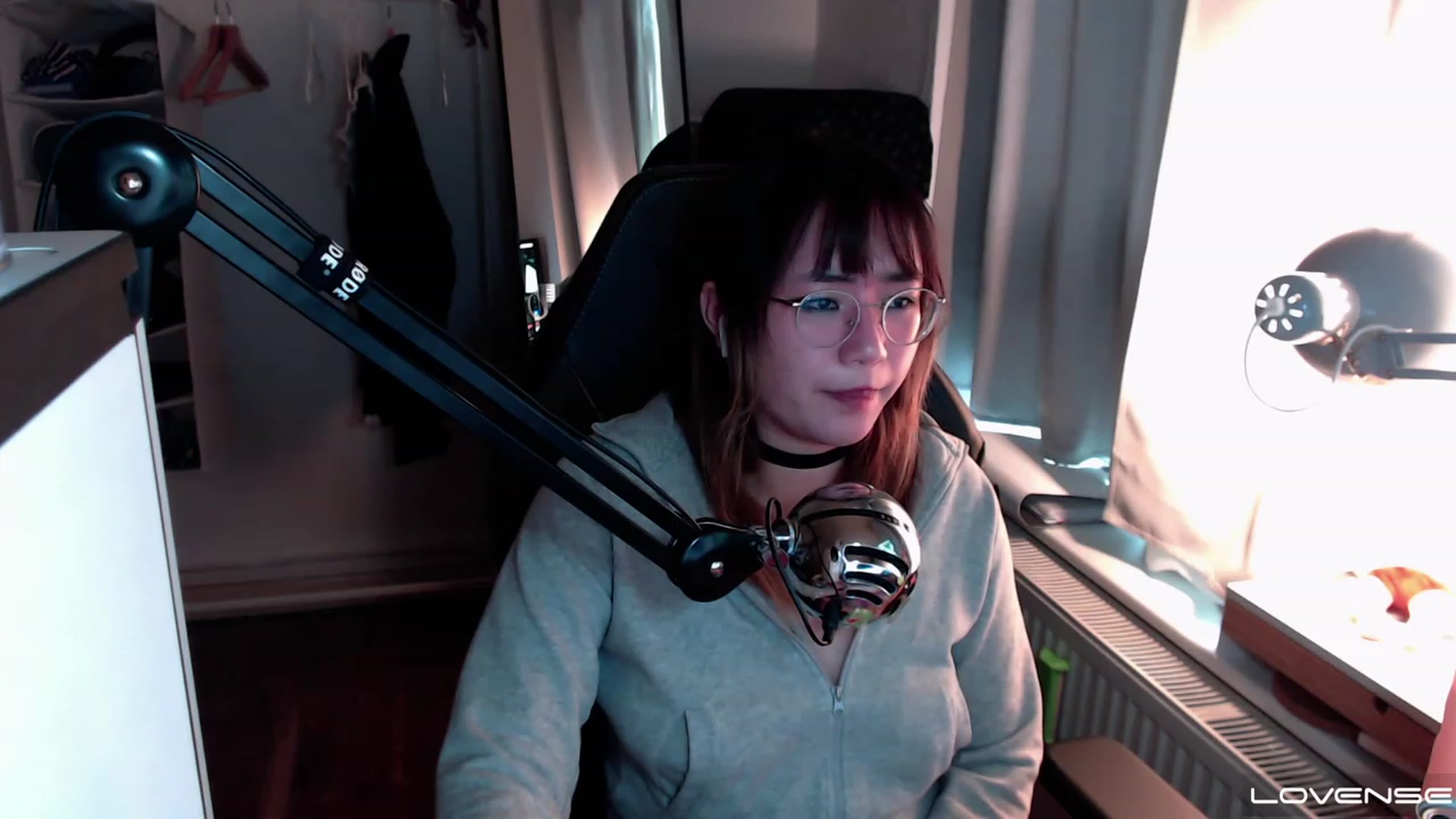 Gallery image thumbnail from Kuromin's myfreecams stream on, 08/03/2023, 16:44 image 19 of 20
