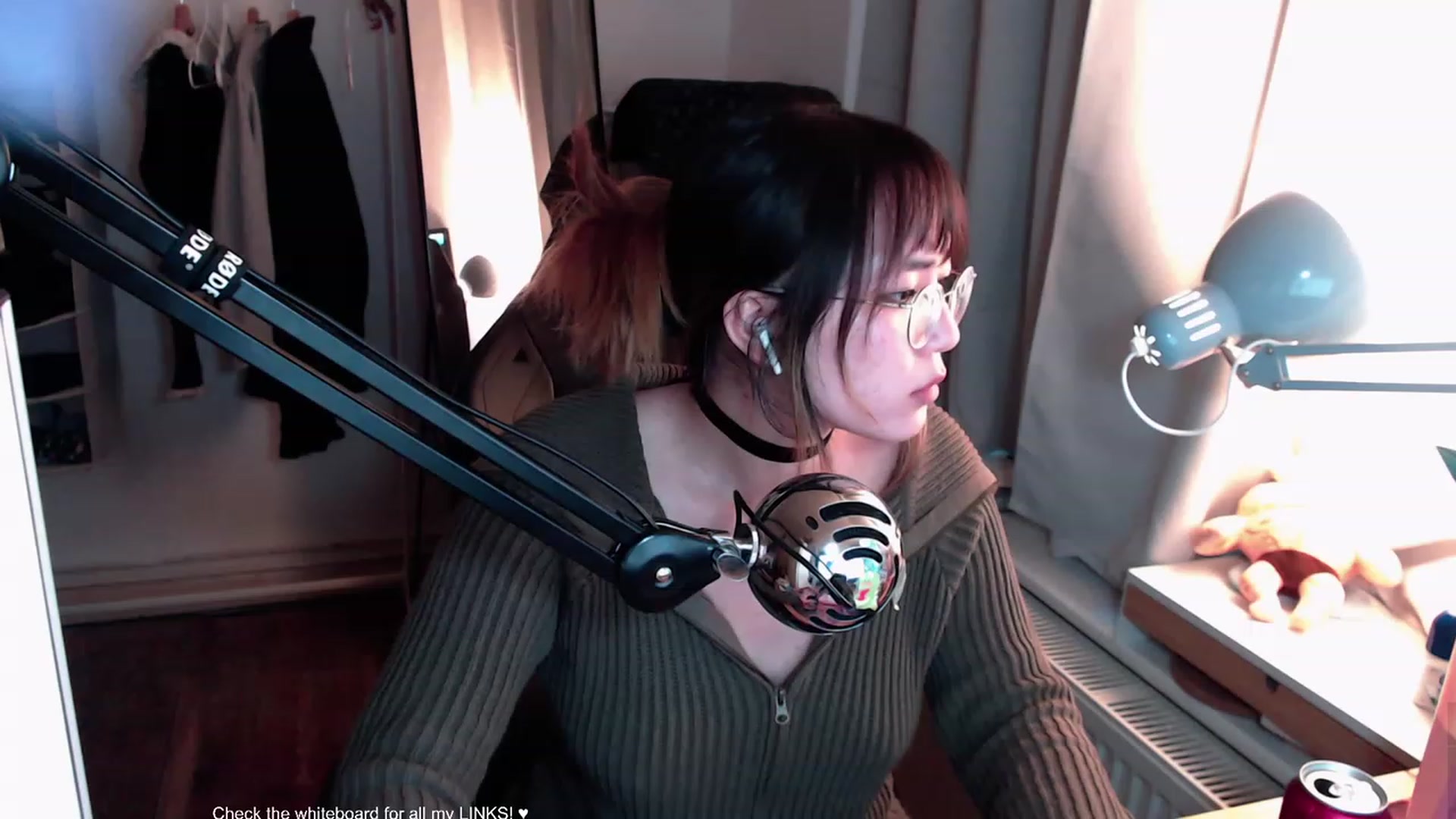 Gallery image thumbnail from Kuromin's myfreecams stream on, 08/03/2023, 19:16 image 9 of 20