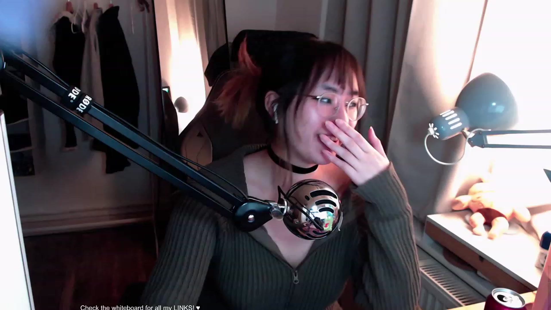 Gallery image thumbnail from Kuromin's myfreecams stream on, 08/03/2023, 19:16 image 15 of 20