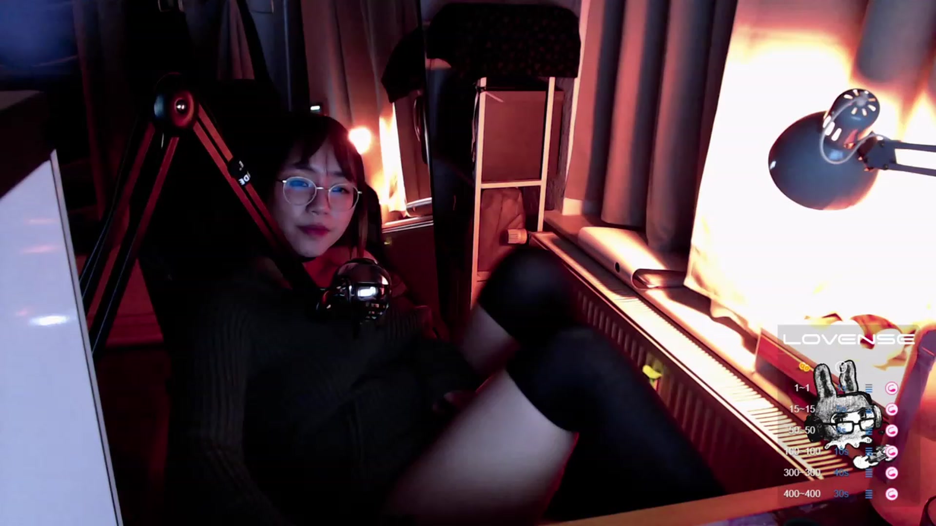 Gallery image thumbnail from Kuromin's myfreecams stream on, 08/03/2023, 20:25 image 15 of 20