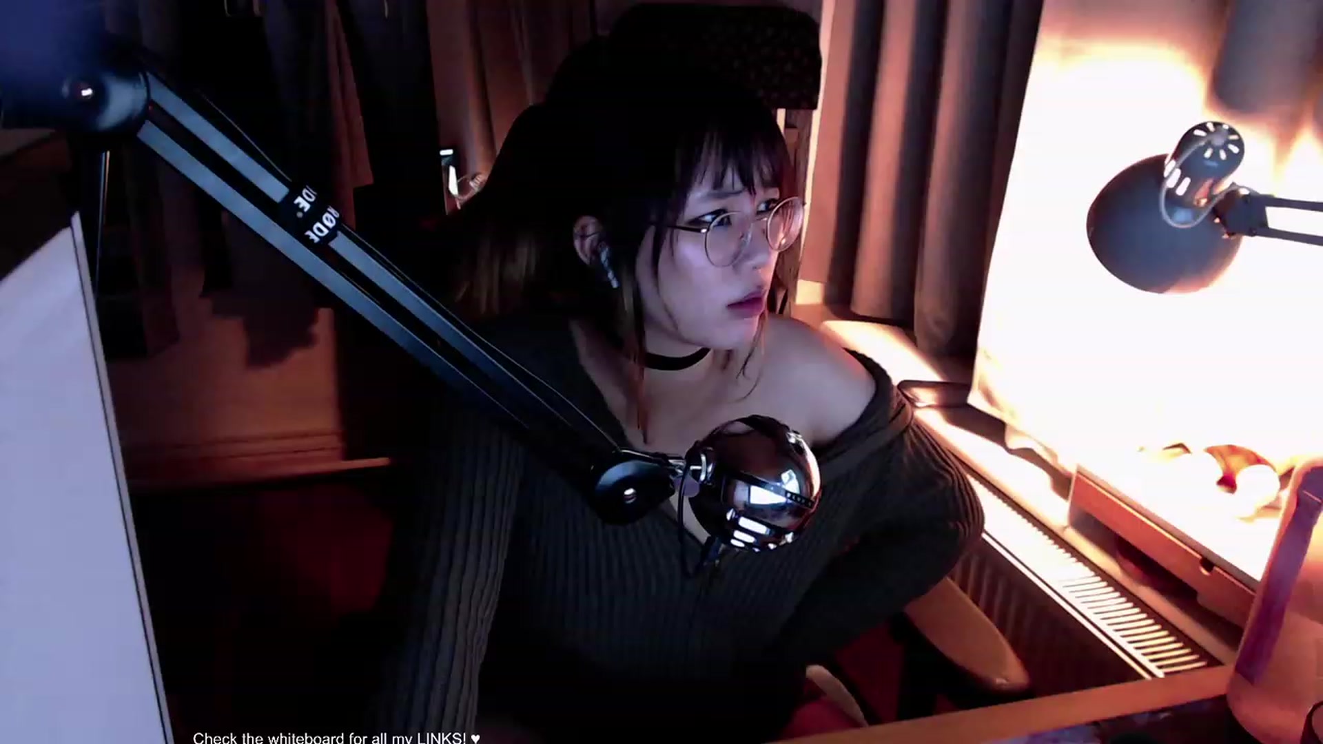 Gallery image thumbnail from Kuromin's myfreecams stream on, 08/03/2023, 20:25 image 10 of 20