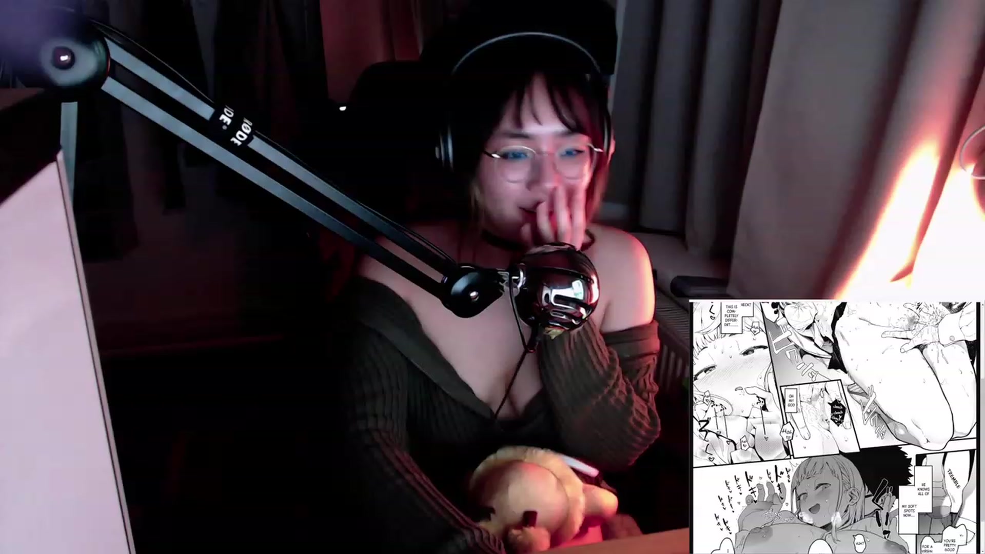 Gallery image thumbnail from Kuromin's myfreecams stream on, 08/04/2023, 01:00 image 6 of 20