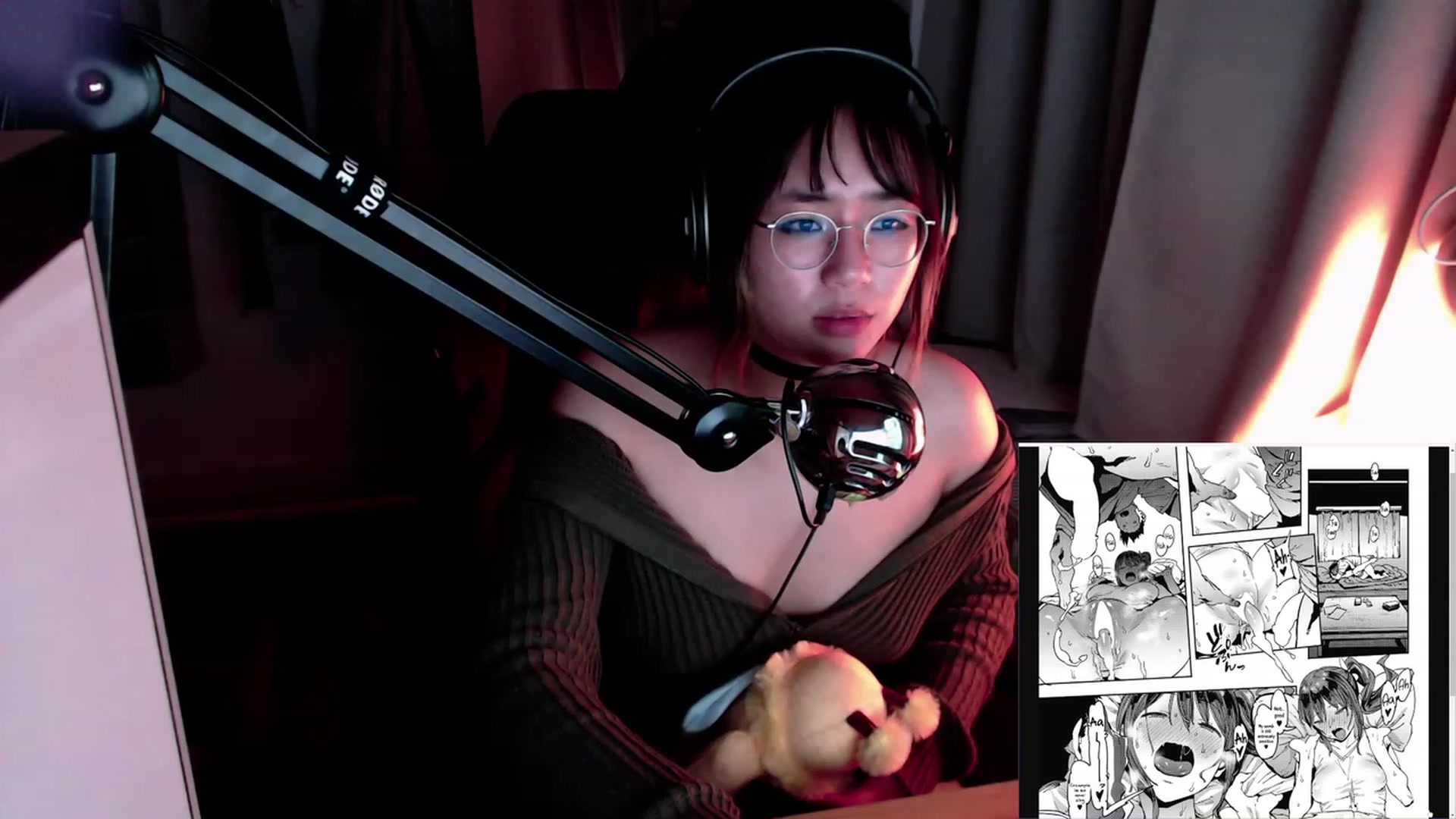 Gallery image thumbnail from Kuromin's myfreecams stream on, 08/04/2023, 01:00 image 18 of 20