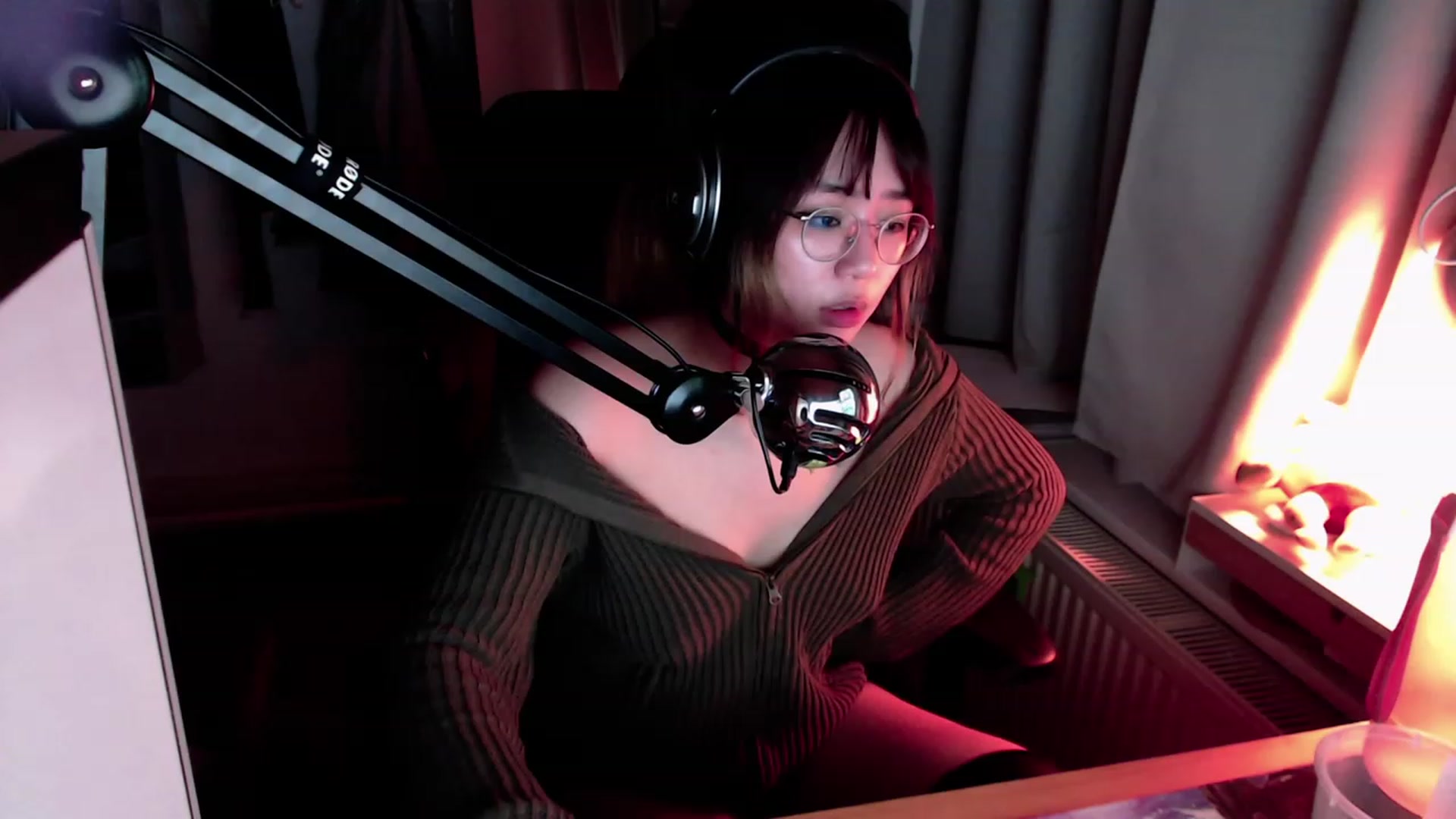 Gallery image thumbnail from Kuromin's myfreecams stream on, 08/04/2023, 02:02 image 7 of 20