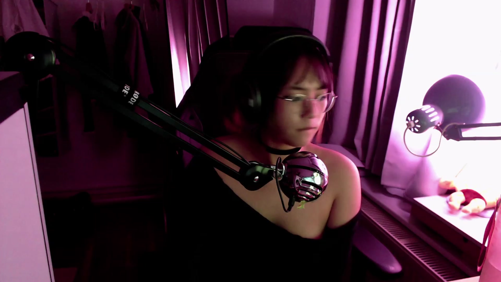 Gallery image thumbnail from Kuromin's myfreecams stream on, 08/06/2023, 01:58 image 16 of 20