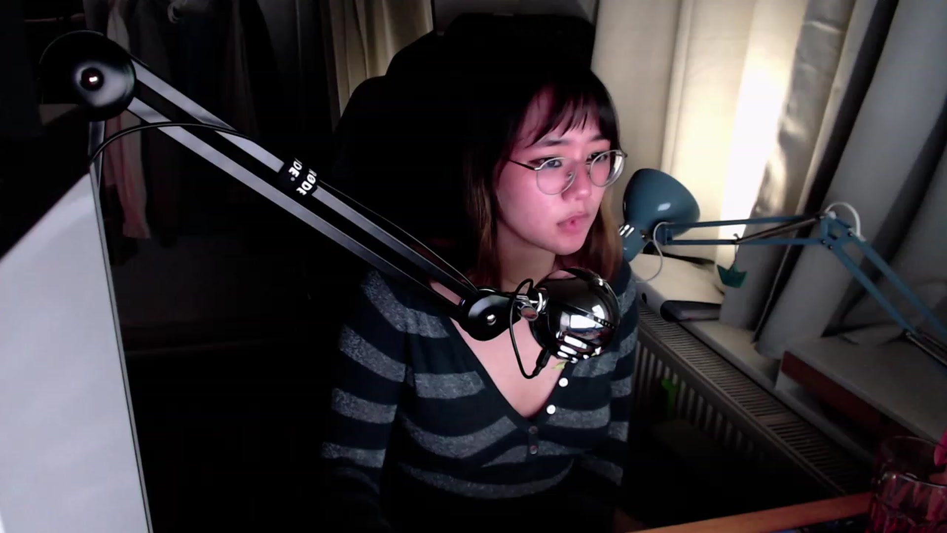 Gallery image thumbnail from Kuromin's myfreecams stream on, 08/09/2023, 02:56 image 10 of 20