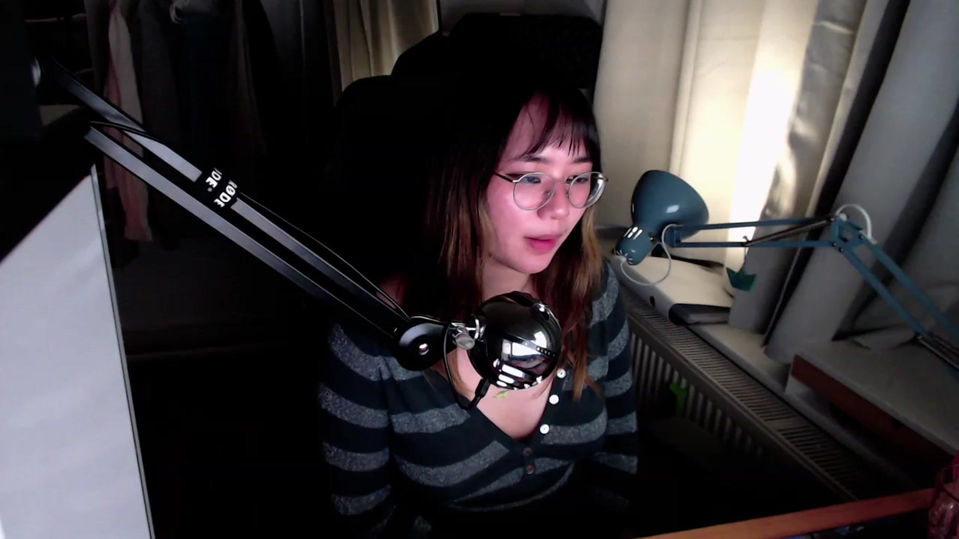 Gallery image thumbnail from Kuromin's myfreecams stream on, 08/09/2023, 02:56 image 15 of 20