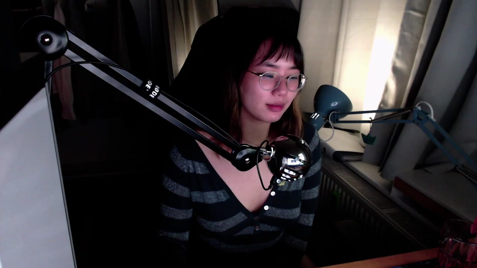 Gallery image thumbnail from Kuromin's myfreecams stream on, 08/09/2023, 02:56 image 11 of 20