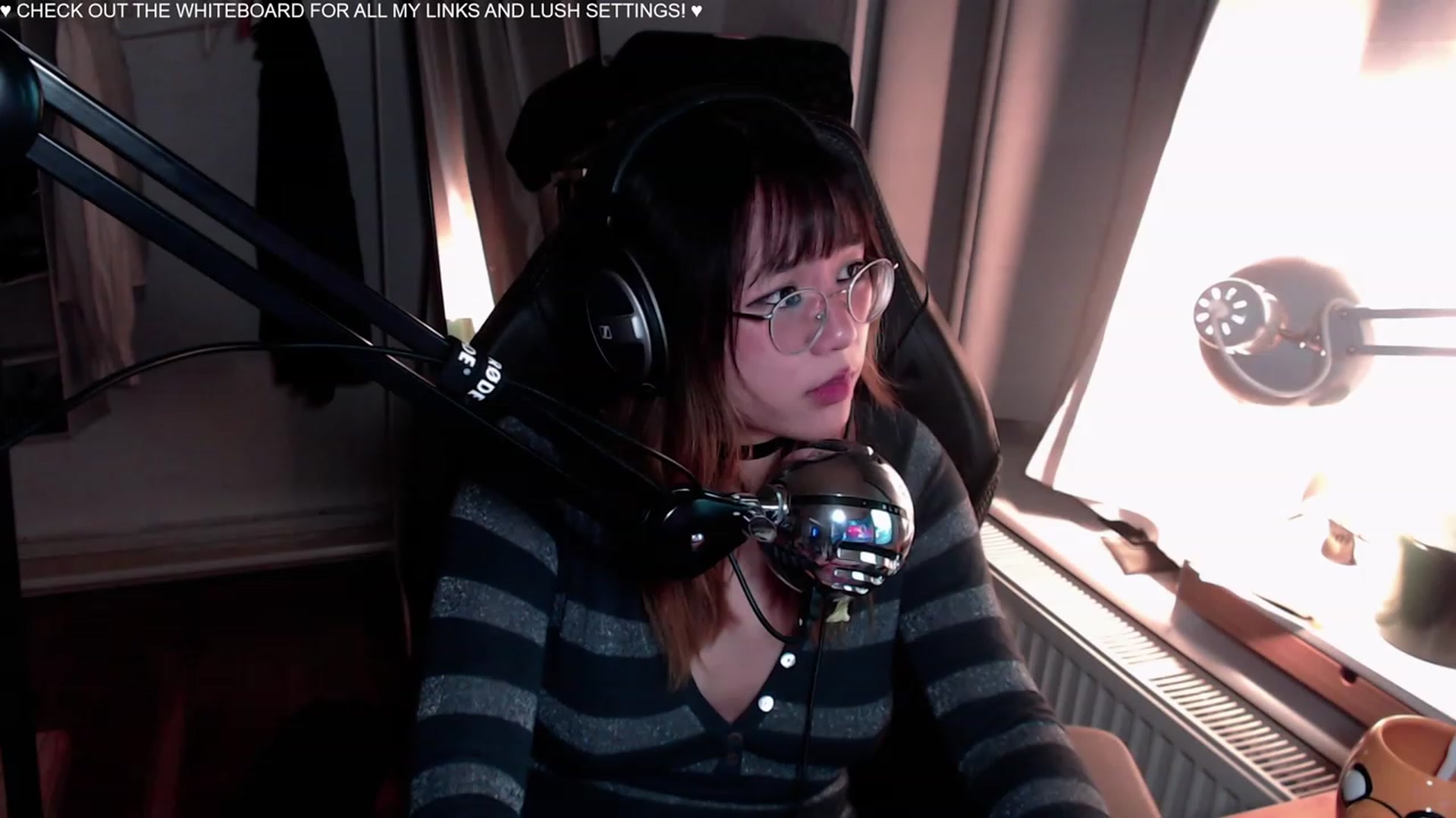 Gallery image thumbnail from Kuromin's myfreecams stream on, 08/18/2023, 23:26 image 11 of 20