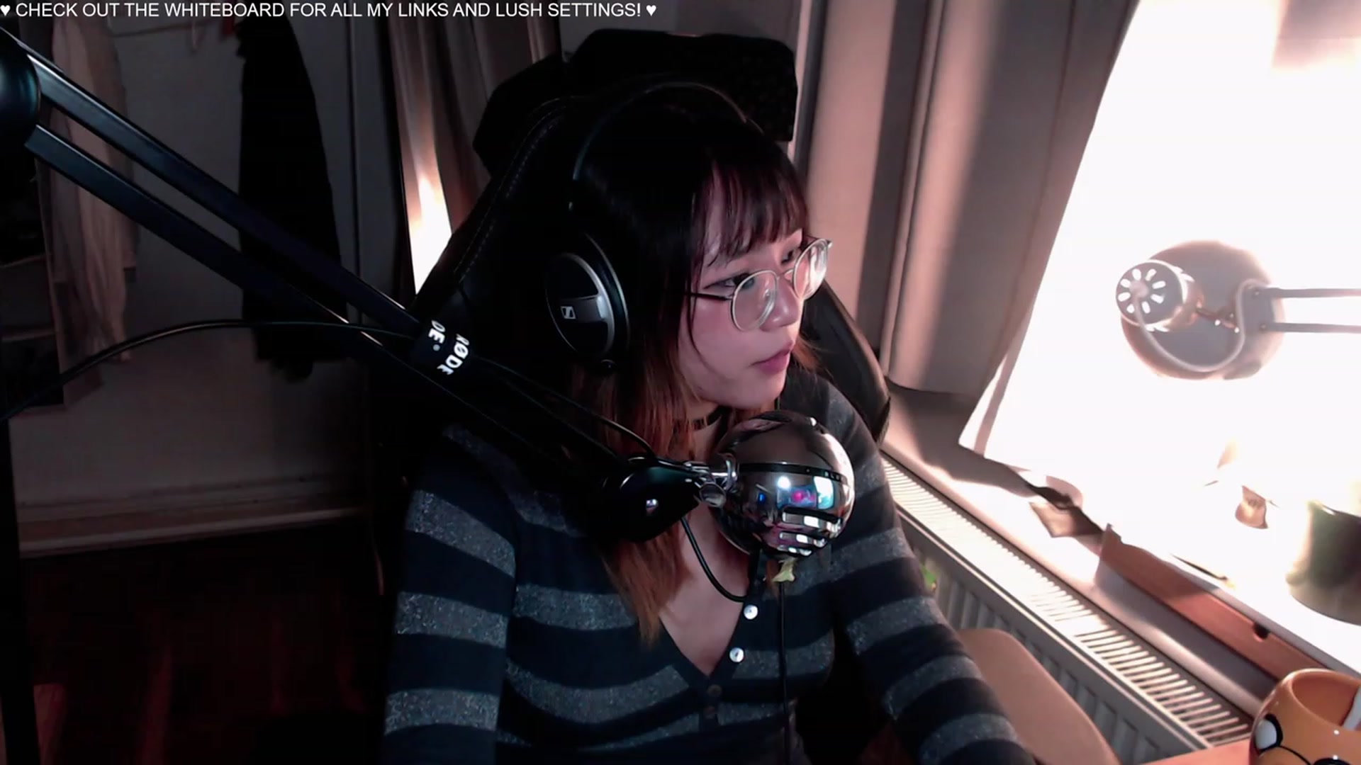 Gallery image thumbnail from Kuromin's myfreecams stream on, 08/18/2023, 23:26 image 9 of 20