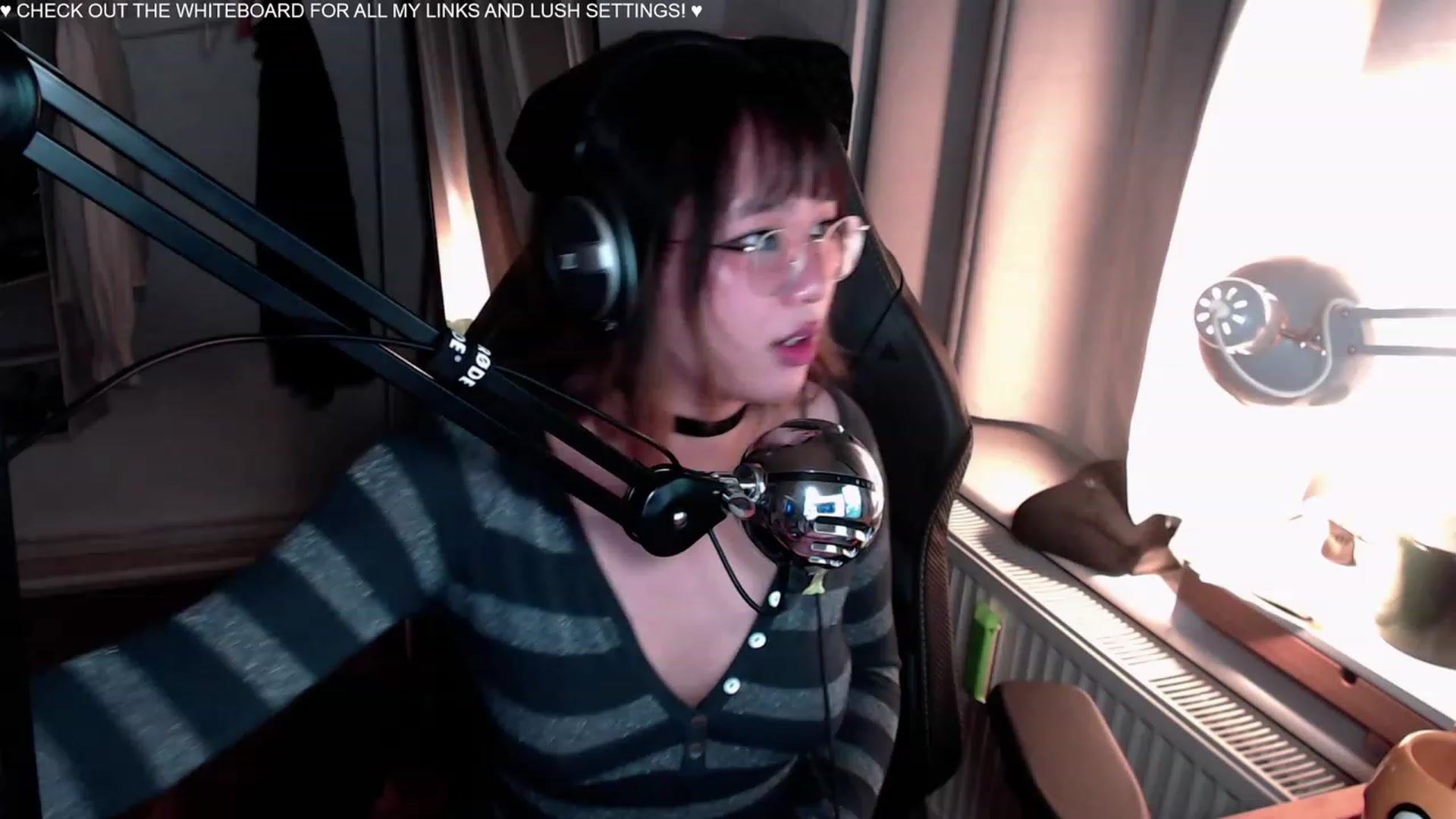 Gallery image thumbnail from Kuromin's myfreecams stream on, 08/18/2023, 23:26 image 18 of 20