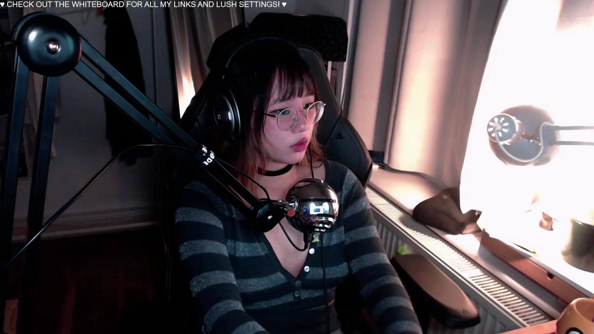 Gallery image thumbnail from Kuromin's myfreecams stream on, 08/18/2023, 23:26 image 20 of 20
