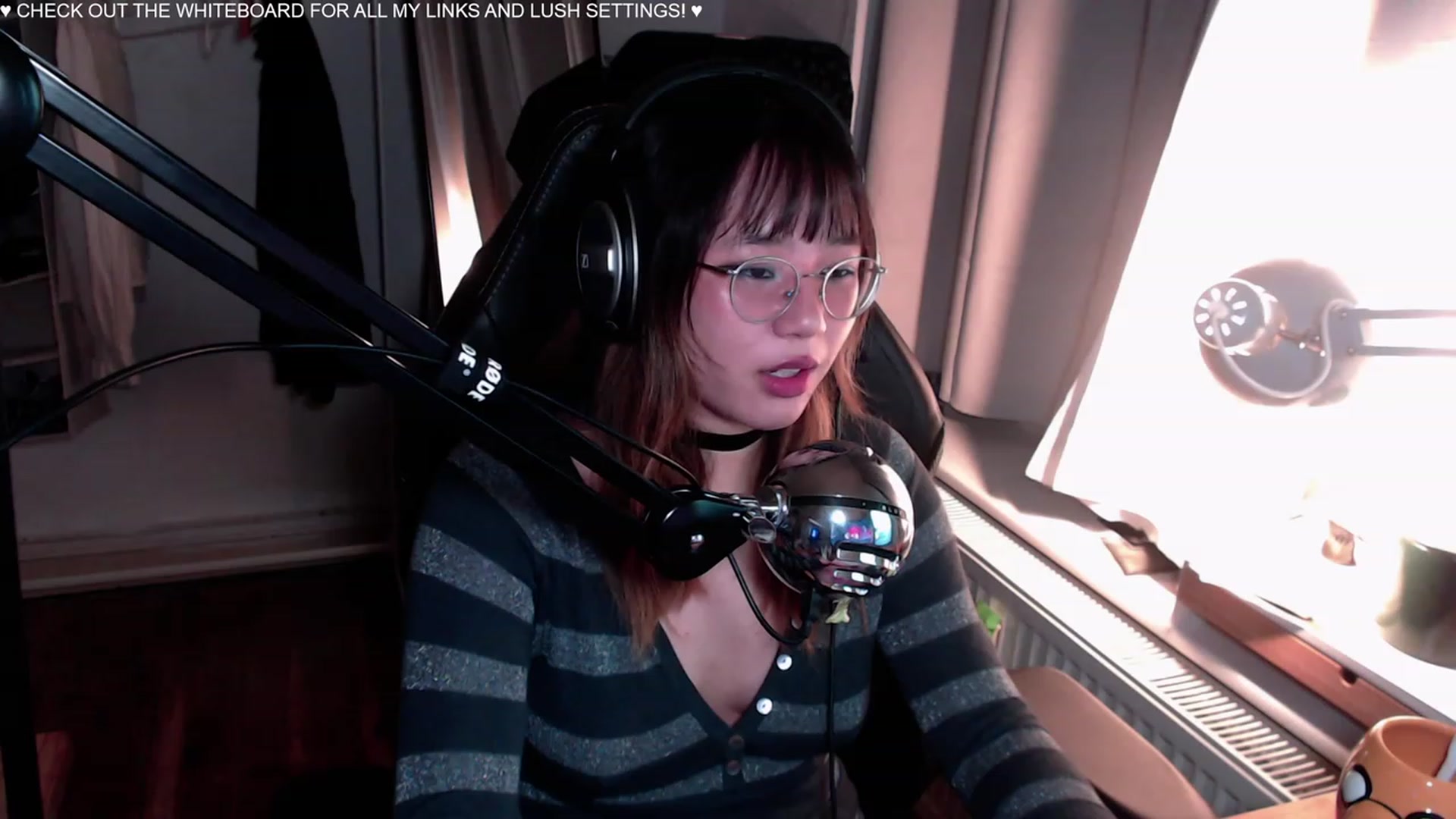 Gallery image thumbnail from Kuromin's myfreecams stream on, 08/18/2023, 23:26 image 3 of 20