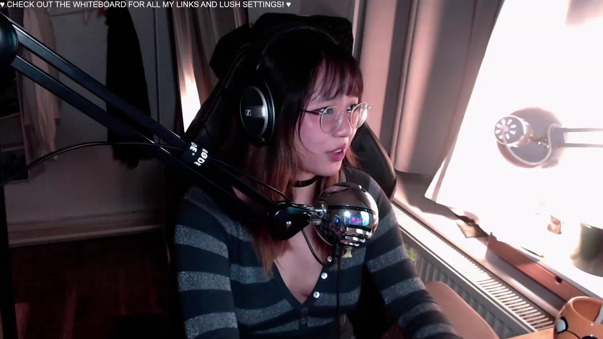 Gallery image thumbnail from Kuromin's myfreecams stream on, 08/18/2023, 23:26 image 2 of 20