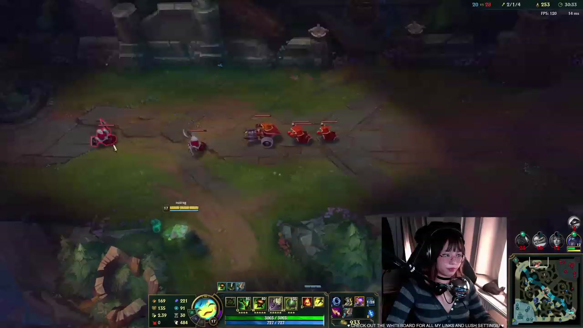 Gallery image thumbnail from Kuromin's myfreecams stream on, 08/19/2023, 01:30 image 15 of 20