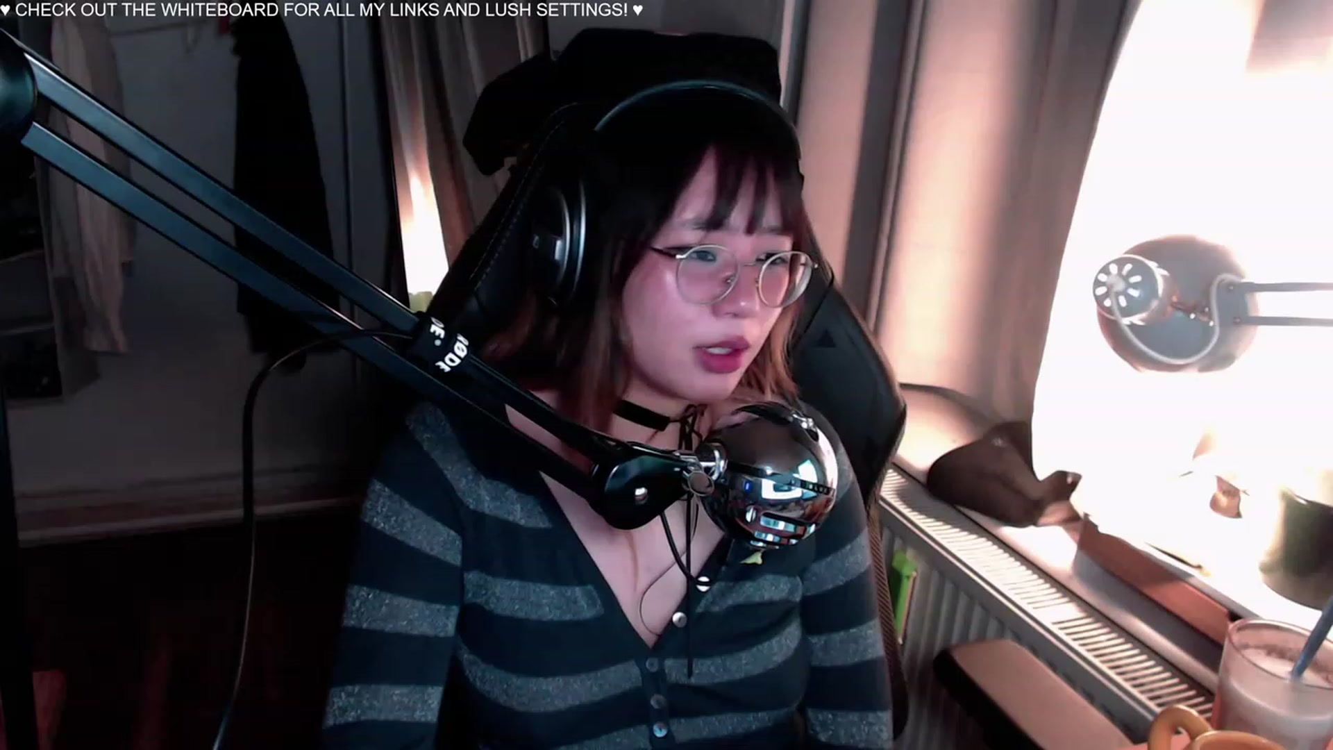 Gallery image thumbnail from Kuromin's myfreecams stream on, 08/19/2023, 01:30 image 20 of 20