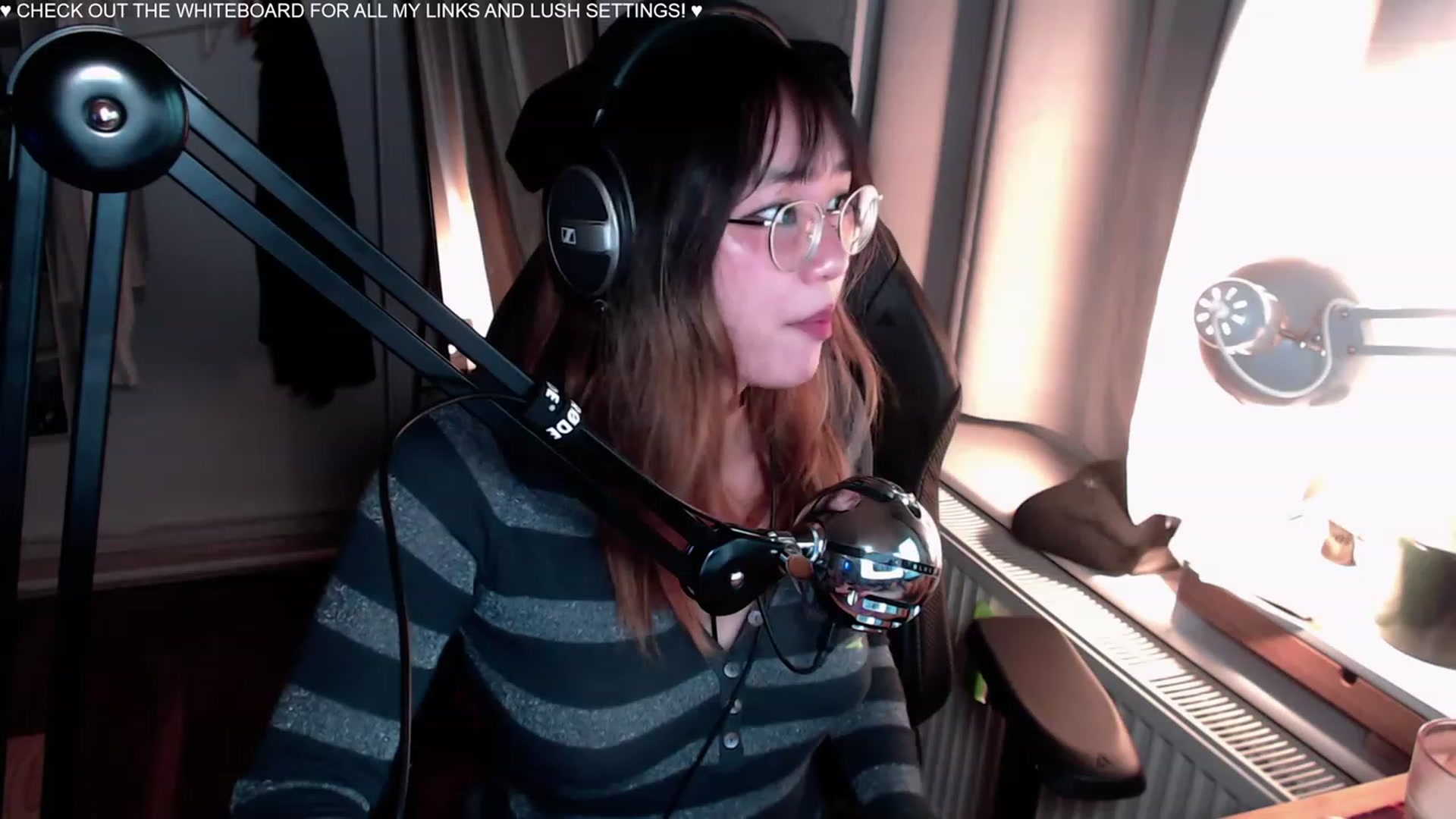Gallery image thumbnail from Kuromin's myfreecams stream on, 08/19/2023, 02:16 image 16 of 20