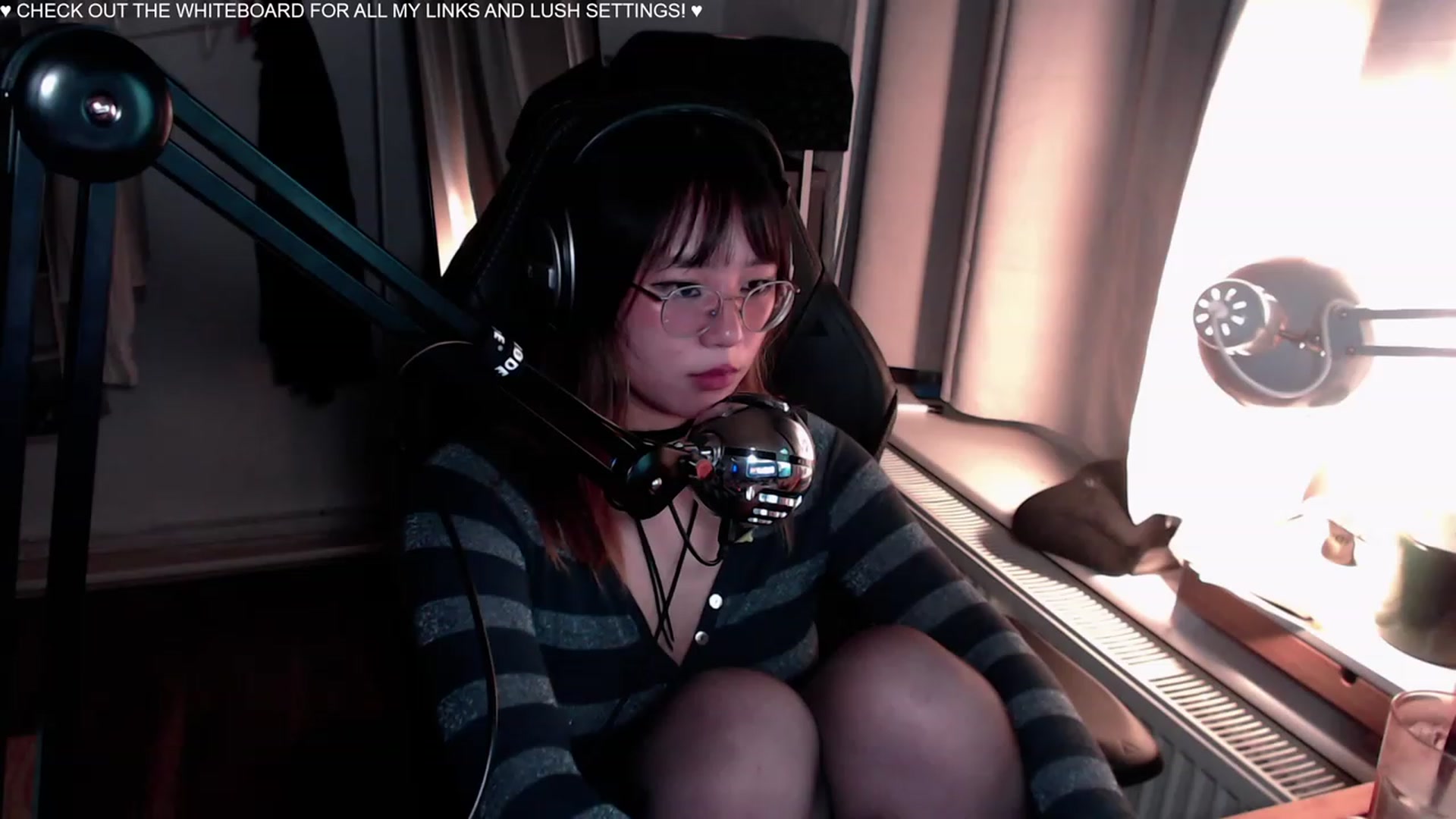 Gallery image thumbnail from Kuromin's myfreecams stream on, 08/19/2023, 05:30 image 4 of 20