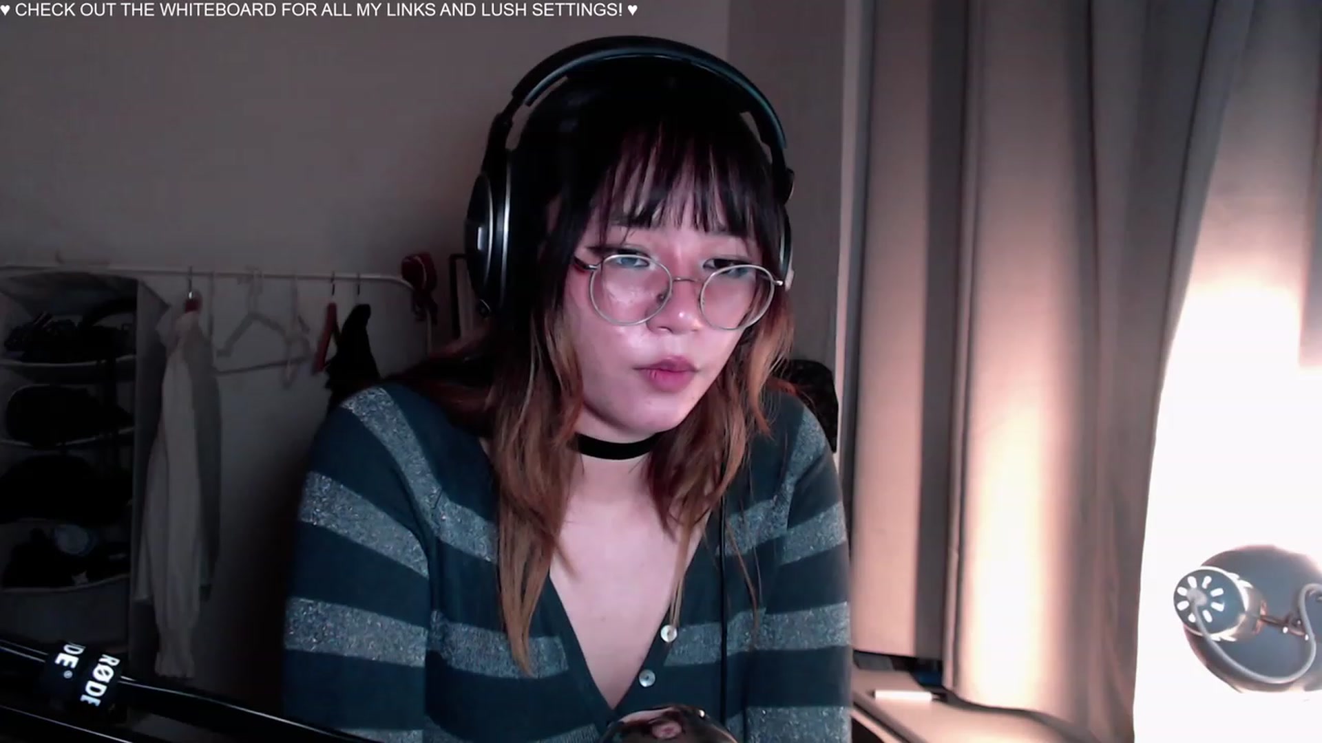Gallery image thumbnail from Kuromin's myfreecams stream on, 08/19/2023, 05:30 image 9 of 20