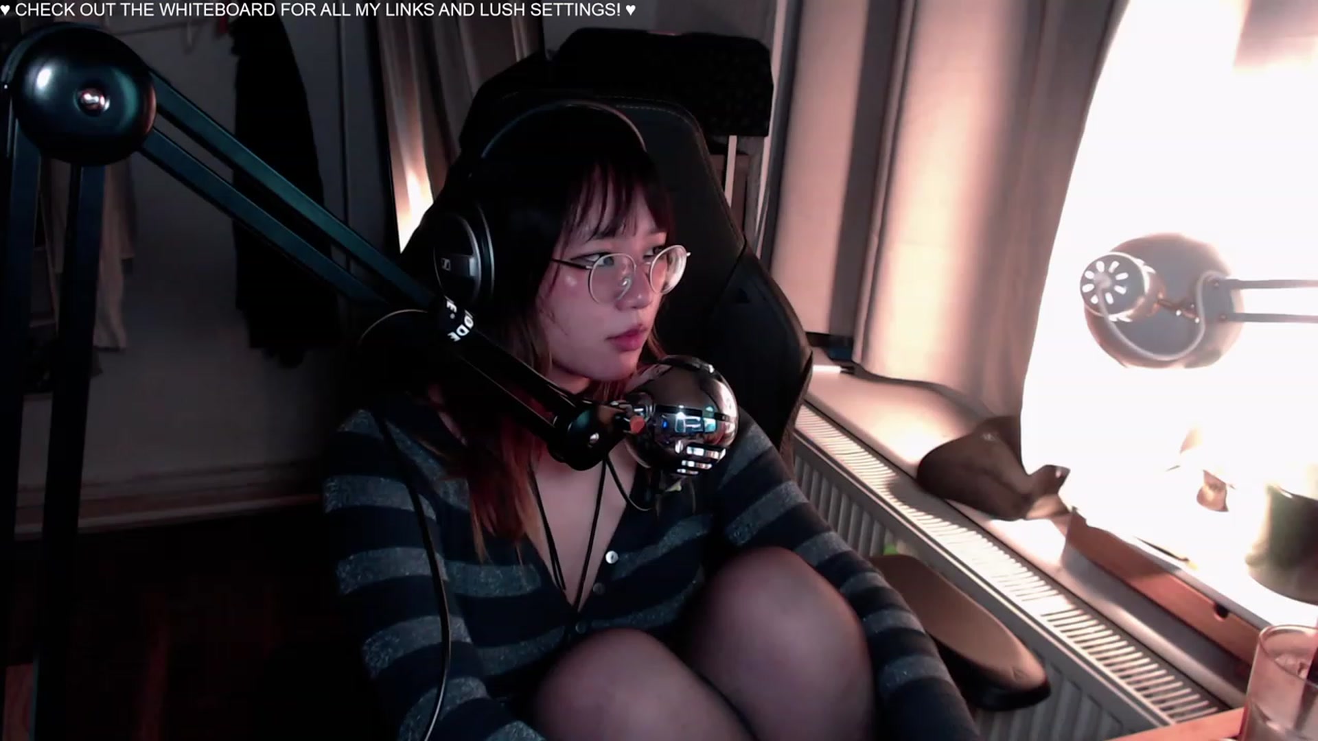 Gallery image thumbnail from Kuromin's myfreecams stream on, 08/19/2023, 05:30 image 6 of 20