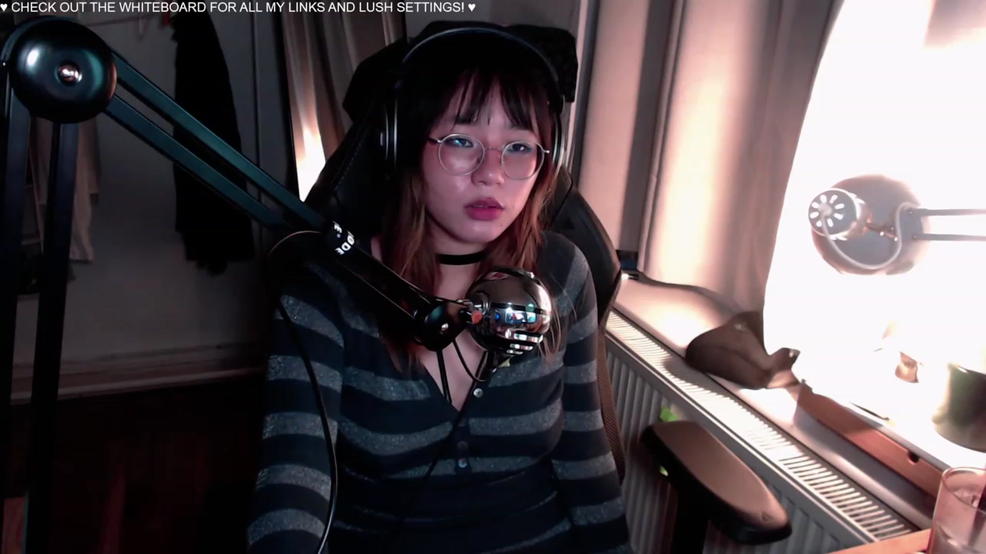 Gallery image thumbnail from Kuromin's myfreecams stream on, 08/19/2023, 05:30 image 7 of 20