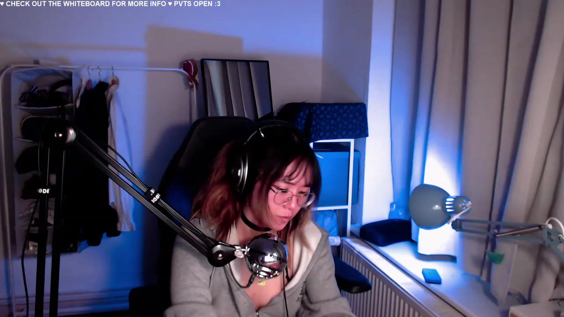 Gallery image thumbnail from Kuromin's myfreecams stream on, 08/29/2023, 05:20 image 15 of 20