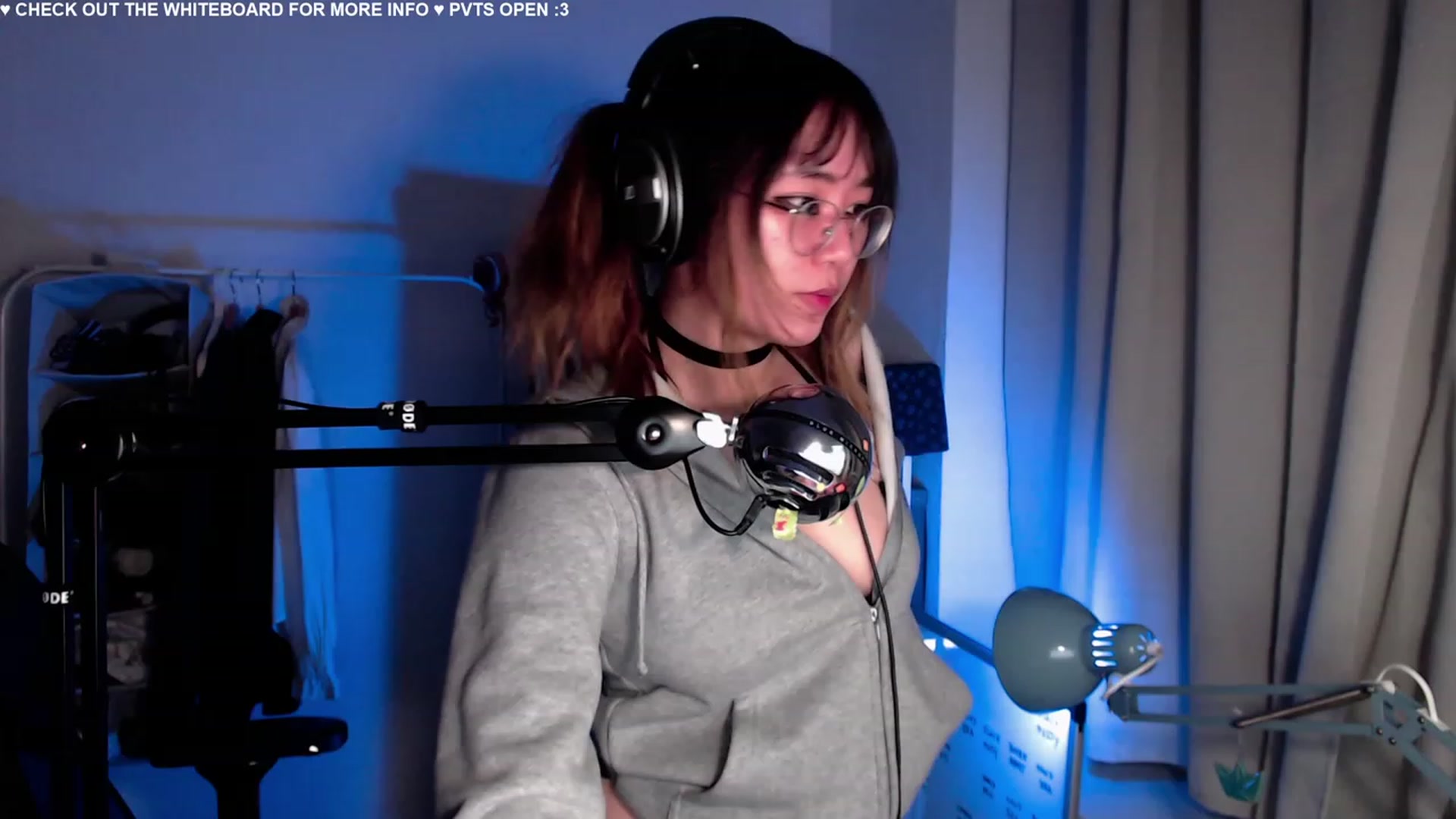Gallery image thumbnail from Kuromin's myfreecams stream on, 08/29/2023, 05:20 image 11 of 20