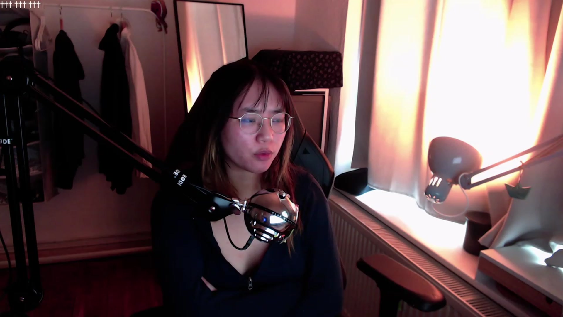 Gallery image thumbnail from Kuromin's myfreecams stream on, 08/31/2023, 09:17 image 8 of 20