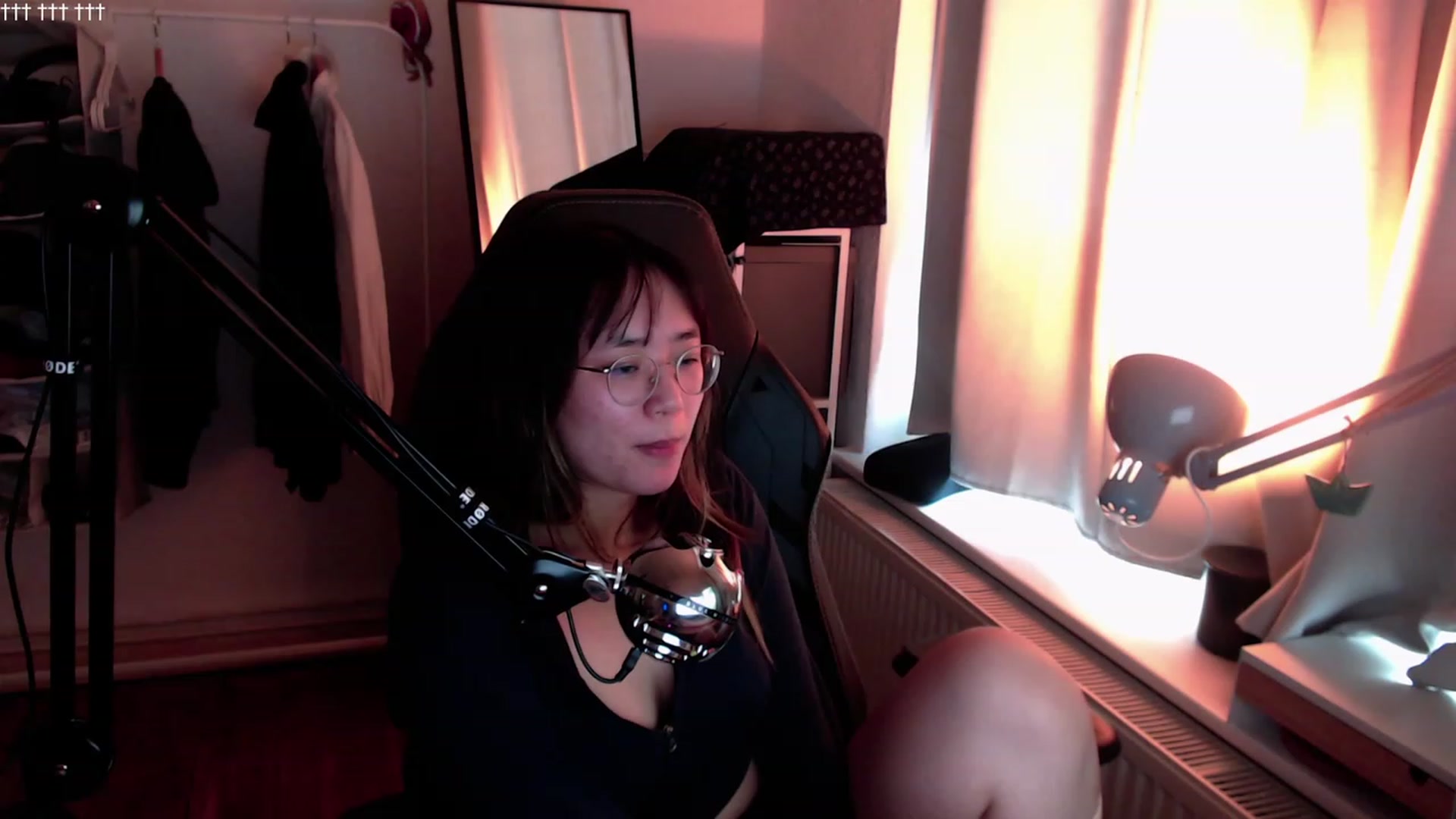 Gallery image thumbnail from Kuromin's myfreecams stream on, 08/31/2023, 09:17 image 19 of 20