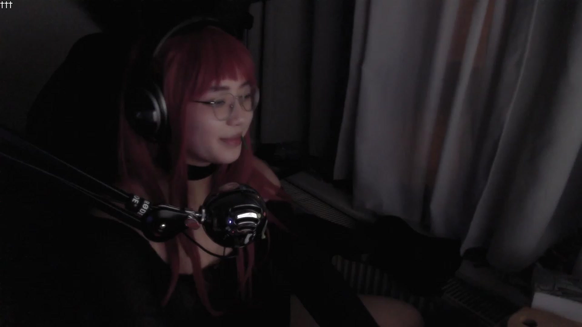 Gallery image thumbnail from Kuromin's myfreecams stream on, 09/19/2023, 22:23 image 1 of 20