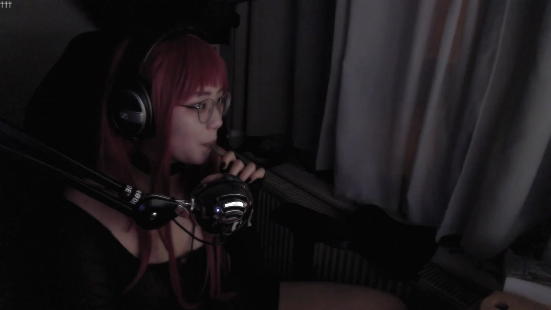 Gallery image thumbnail from Kuromin's myfreecams stream on, 09/19/2023, 22:23 image 7 of 20