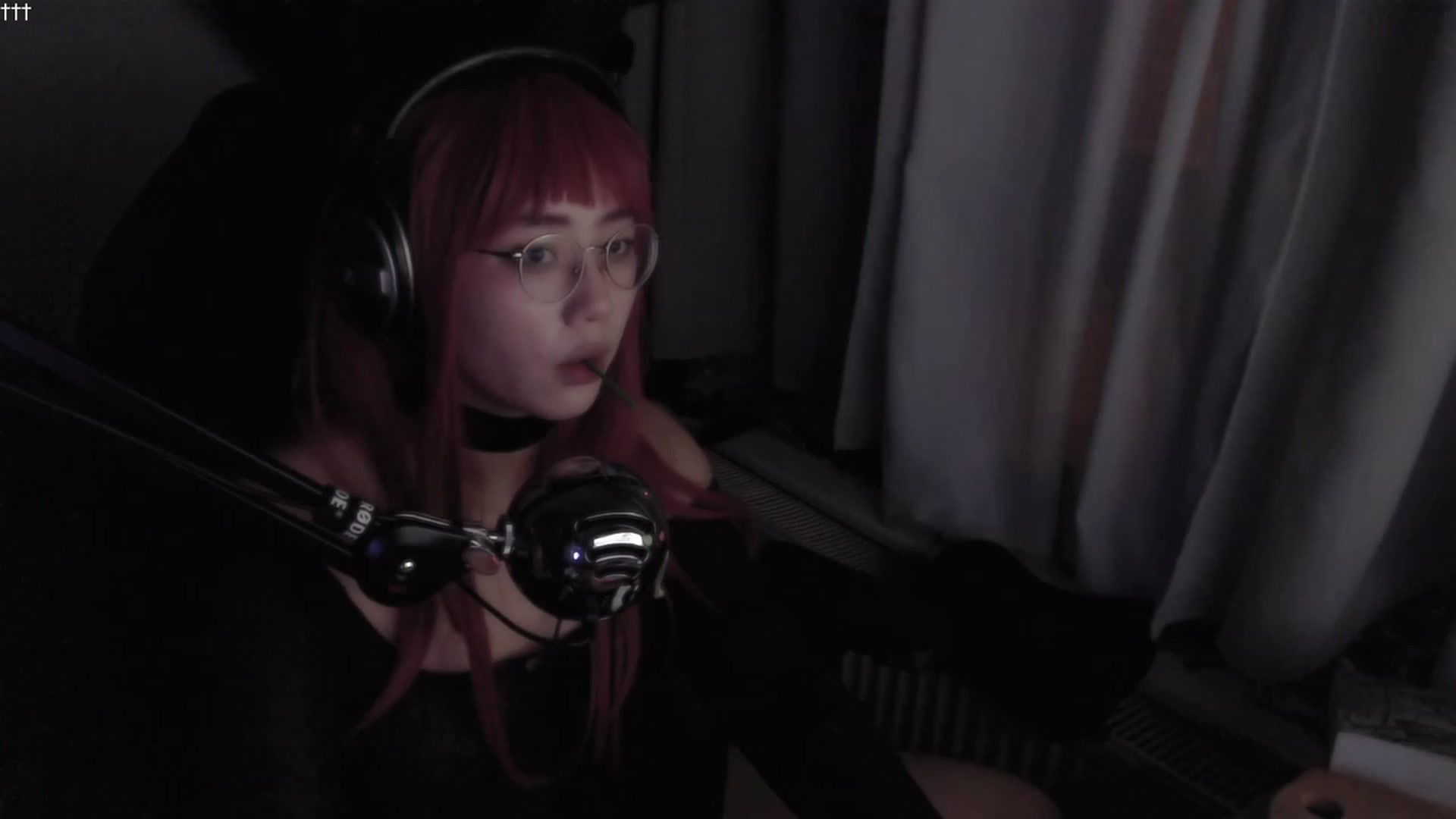 Gallery image thumbnail from Kuromin's myfreecams stream on, 09/19/2023, 22:23 image 3 of 20