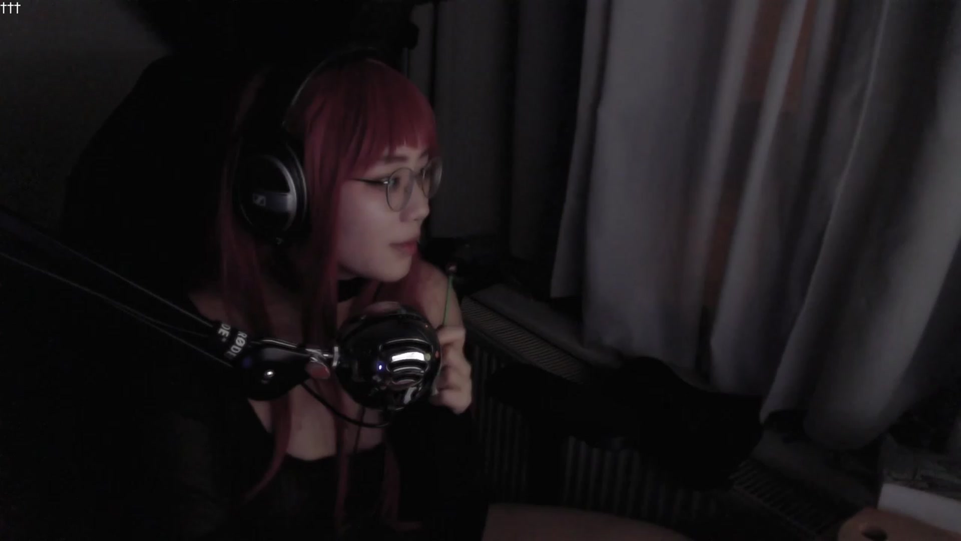 Gallery image thumbnail from Kuromin's myfreecams stream on, 09/19/2023, 22:23 image 10 of 20