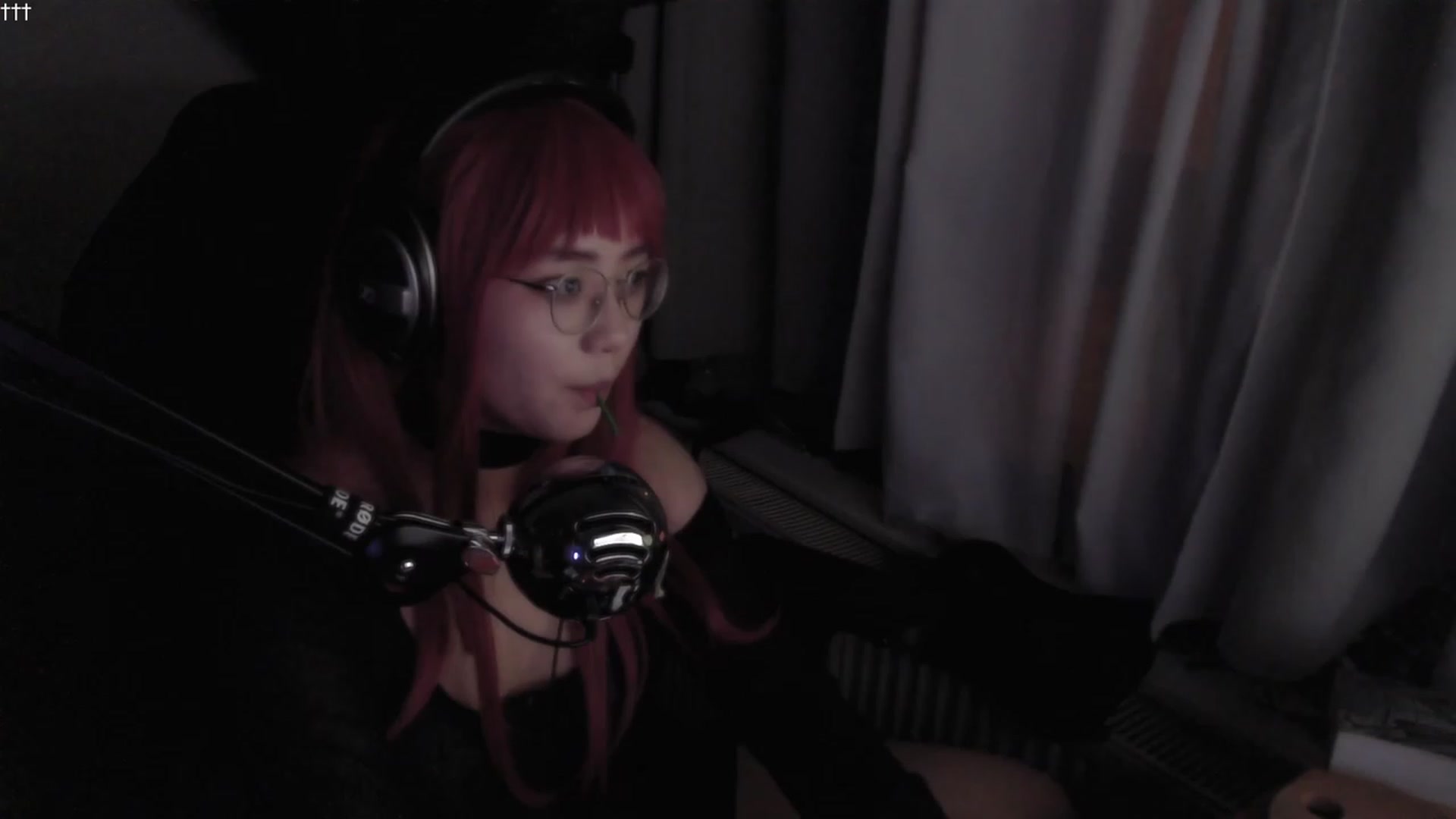 Gallery image thumbnail from Kuromin's myfreecams stream on, 09/19/2023, 22:23 image 13 of 20