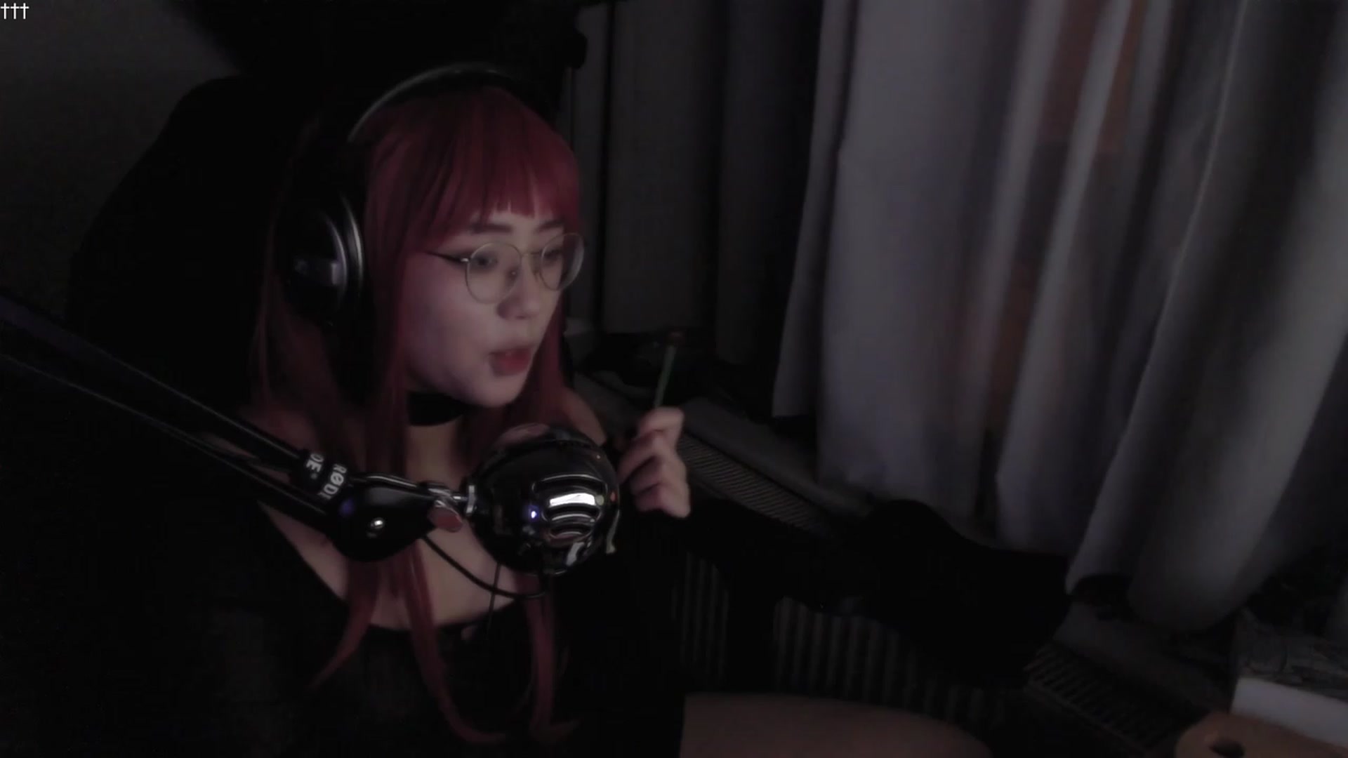 Gallery image thumbnail from Kuromin's myfreecams stream on, 09/19/2023, 22:23 image 8 of 20