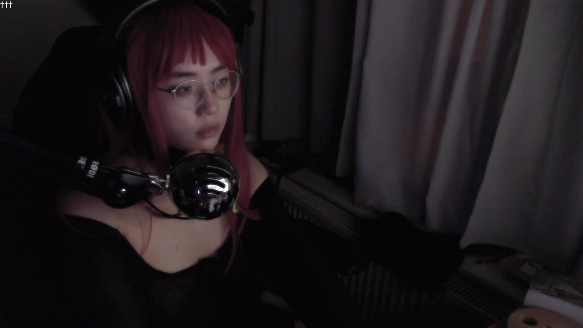 Gallery image thumbnail from Kuromin's myfreecams stream on, 09/20/2023, 24:30 image 3 of 20